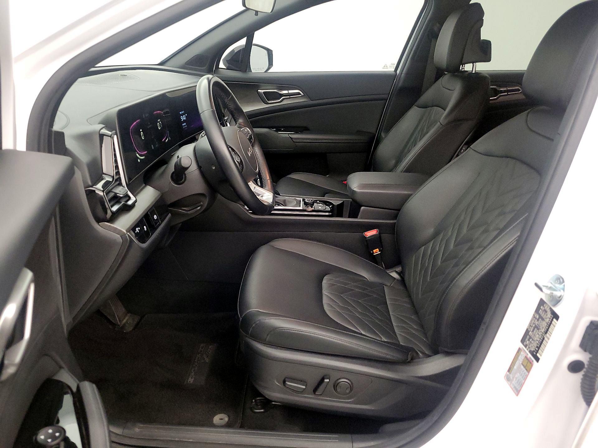 Thumbnail: 2023 Kia Sportage - 11