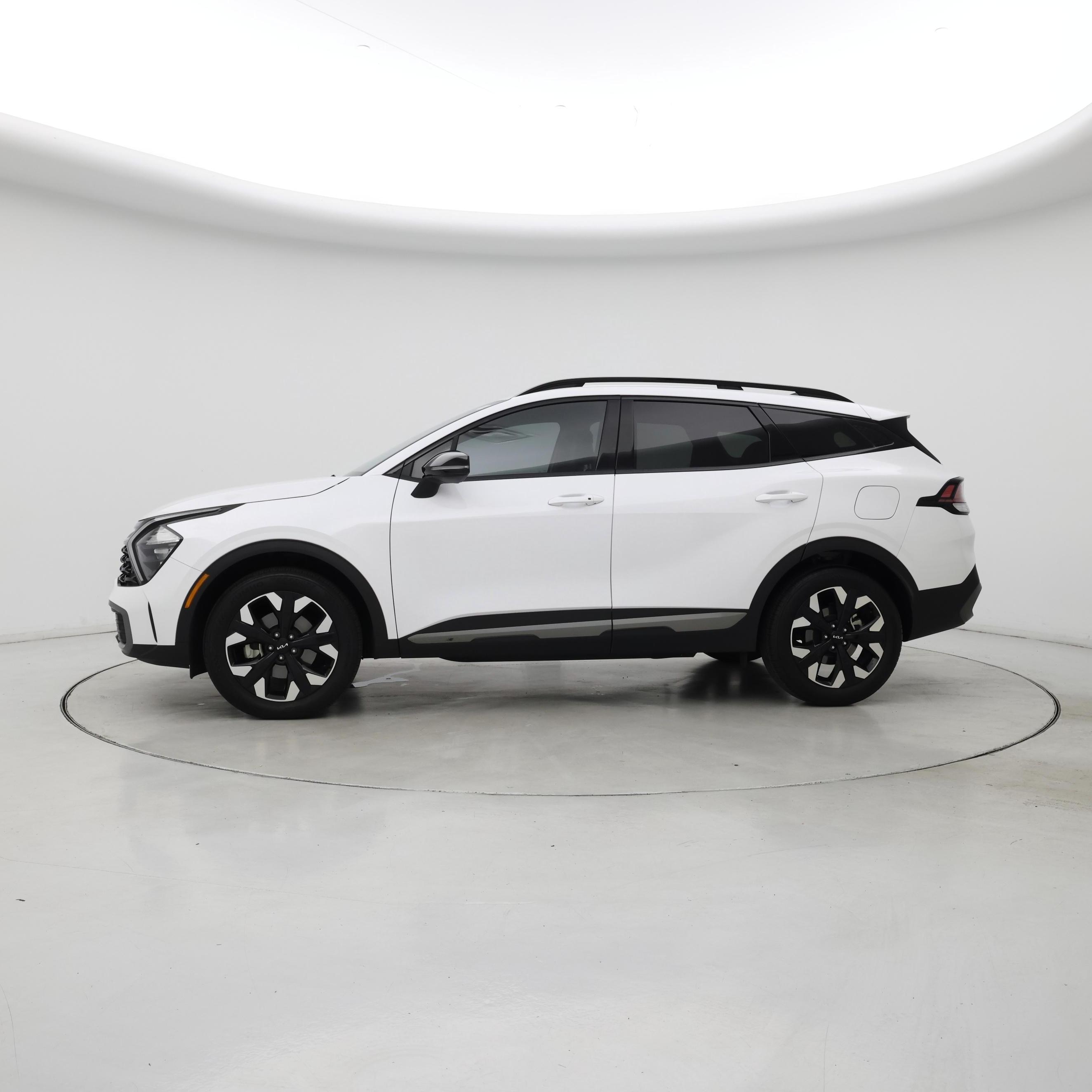 Thumbnail: 2023 Kia Sportage - 3
