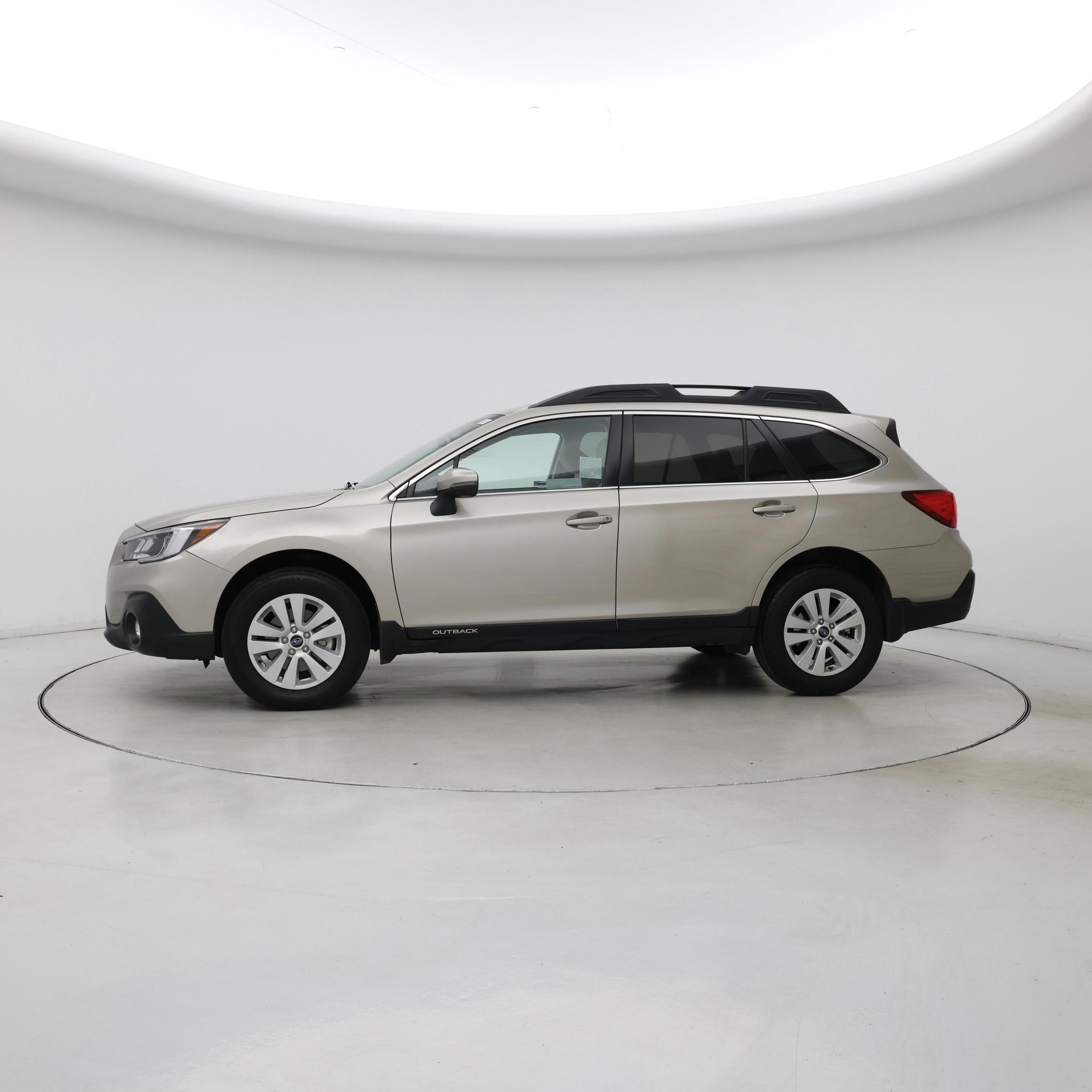Thumbnail: 2019 Subaru Outback - 3