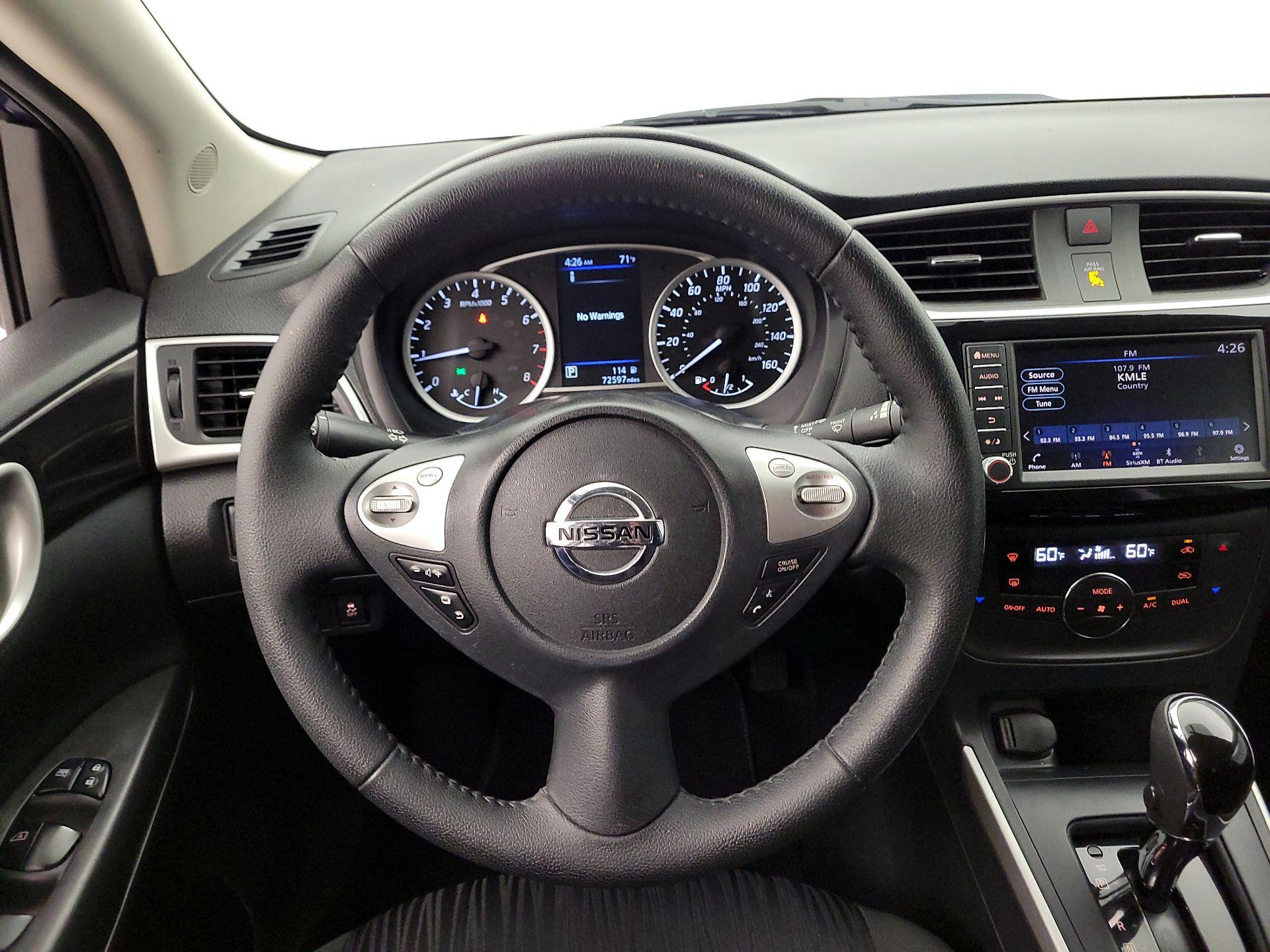 Thumbnail: 2019 Nissan Sentra - 10