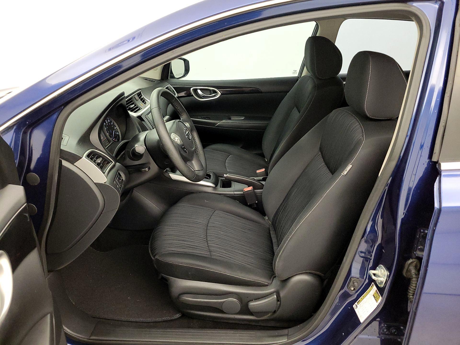 Thumbnail: 2019 Nissan Sentra - 11