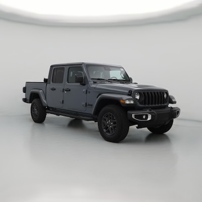 Gray 2024 Jeep Gladiator Sport S