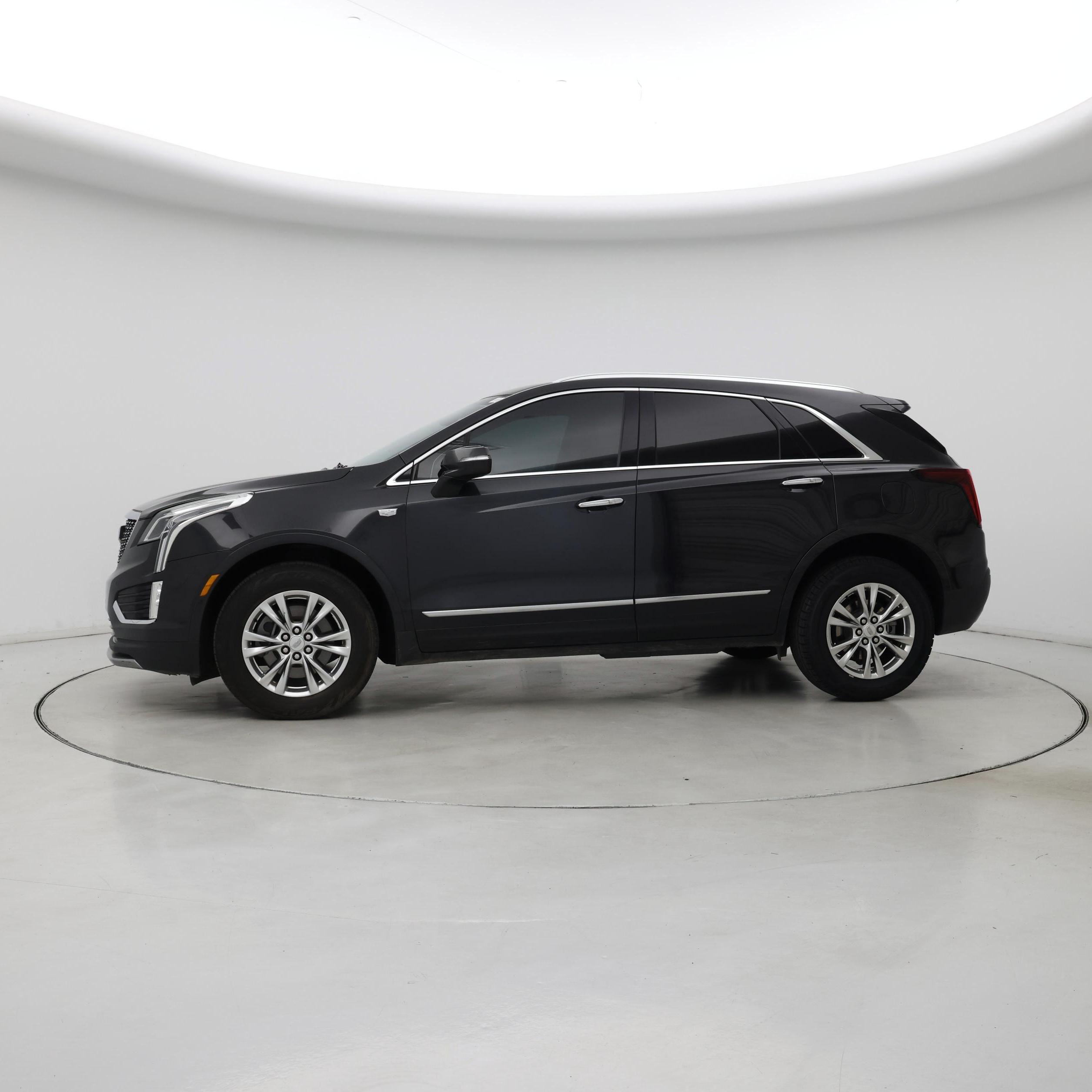 Thumbnail: 2020 Cadillac XT5 - 3