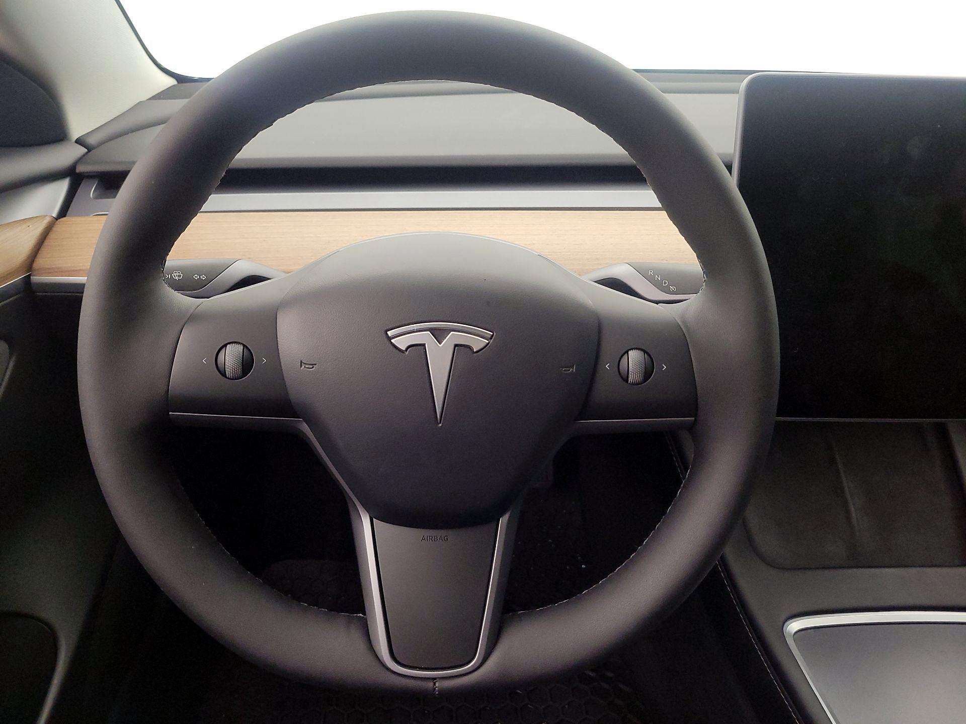 Thumbnail: 2022 Tesla Model 3 - 10
