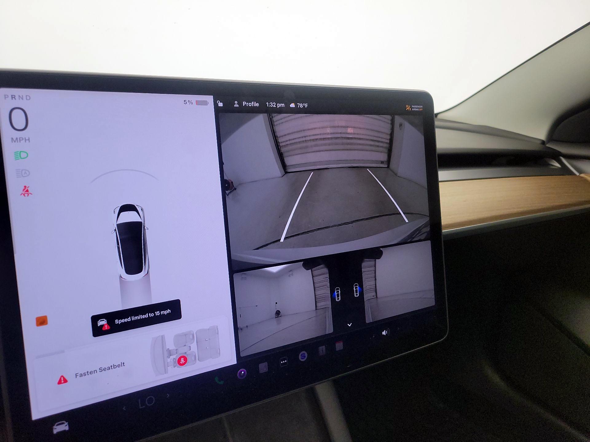 Thumbnail: 2022 Tesla Model 3 - 14