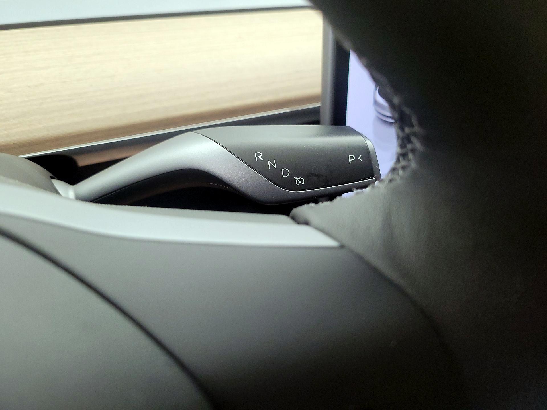 Thumbnail: 2022 Tesla Model 3 - 17