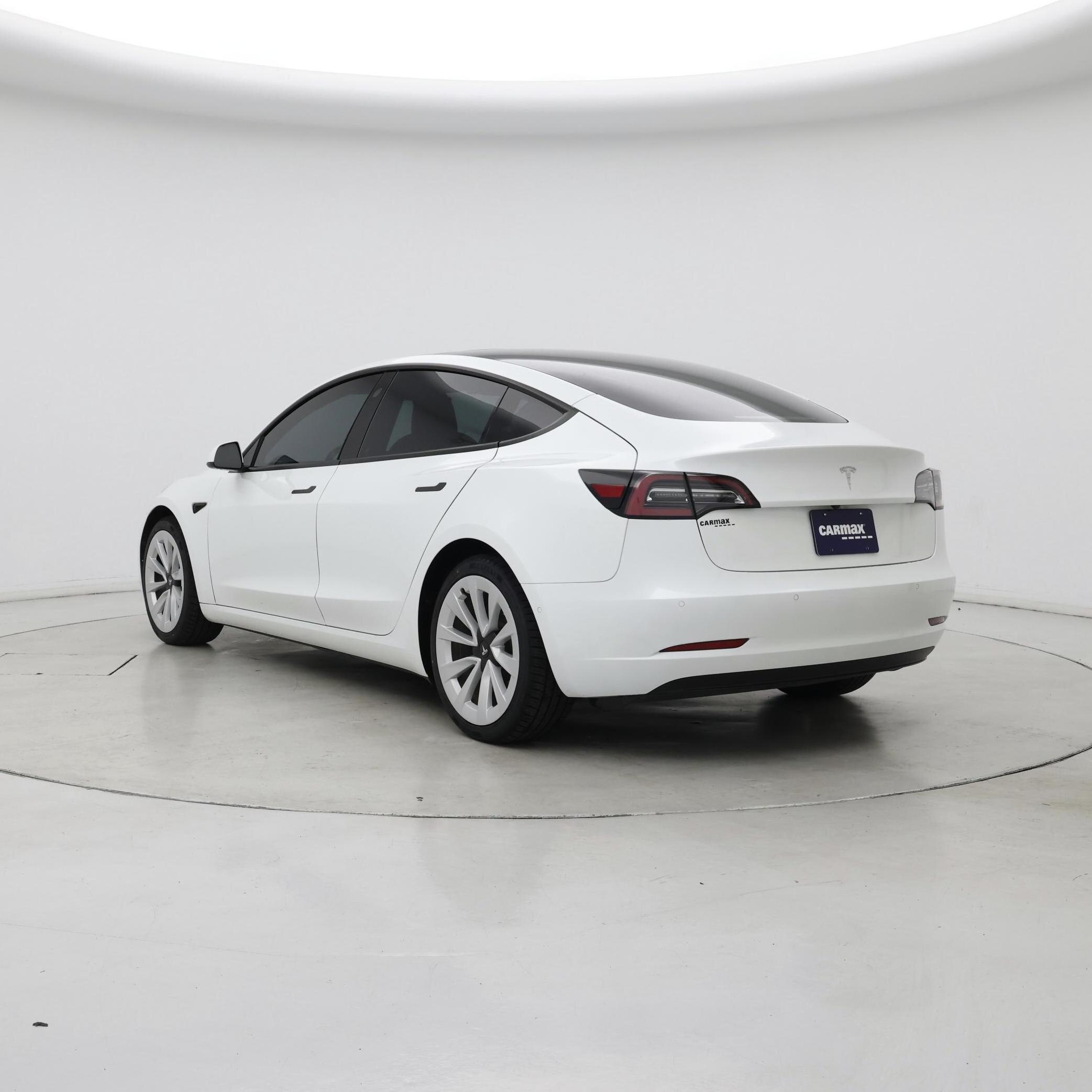 Thumbnail: 2022 Tesla Model 3 - 2