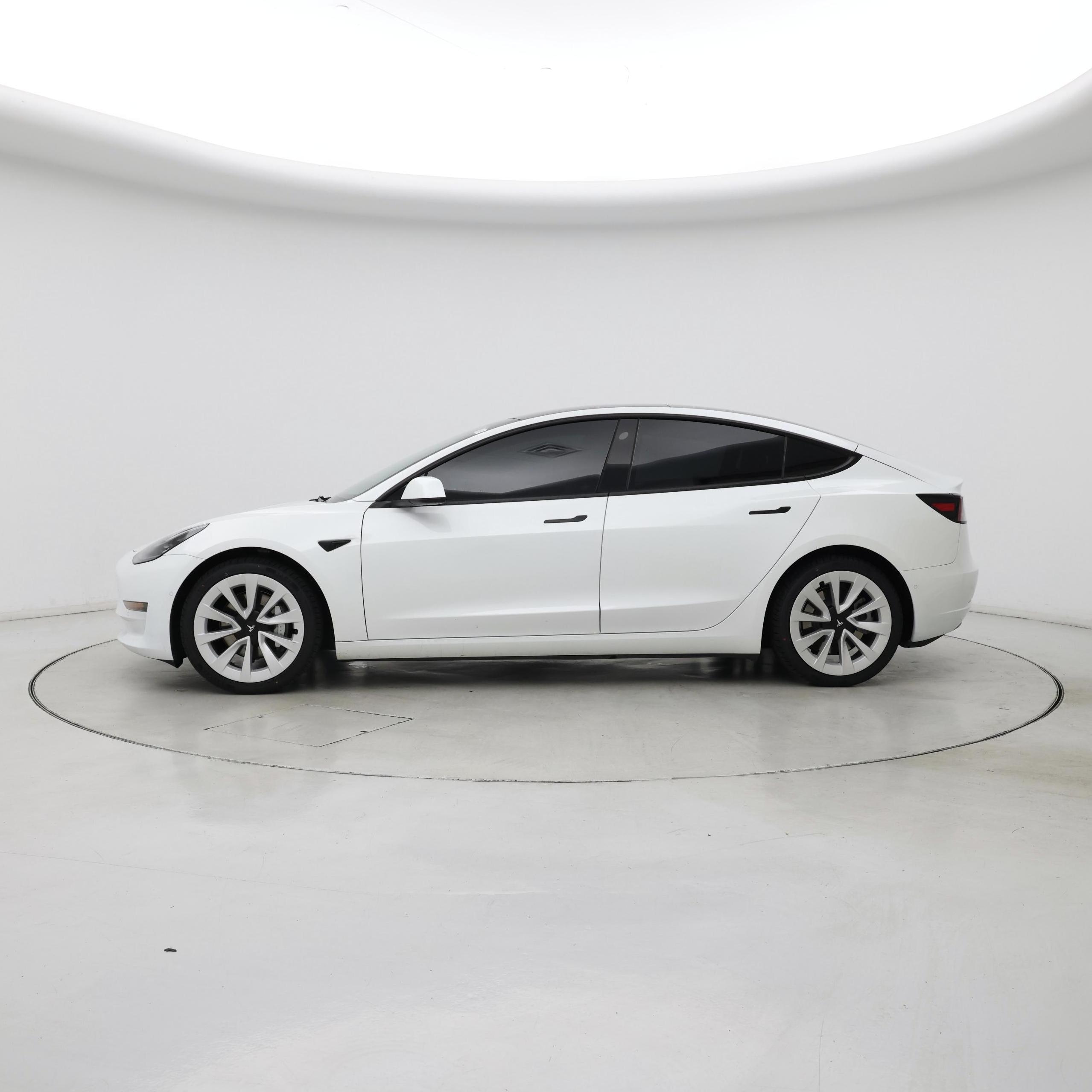 Thumbnail: 2022 Tesla Model 3 - 3