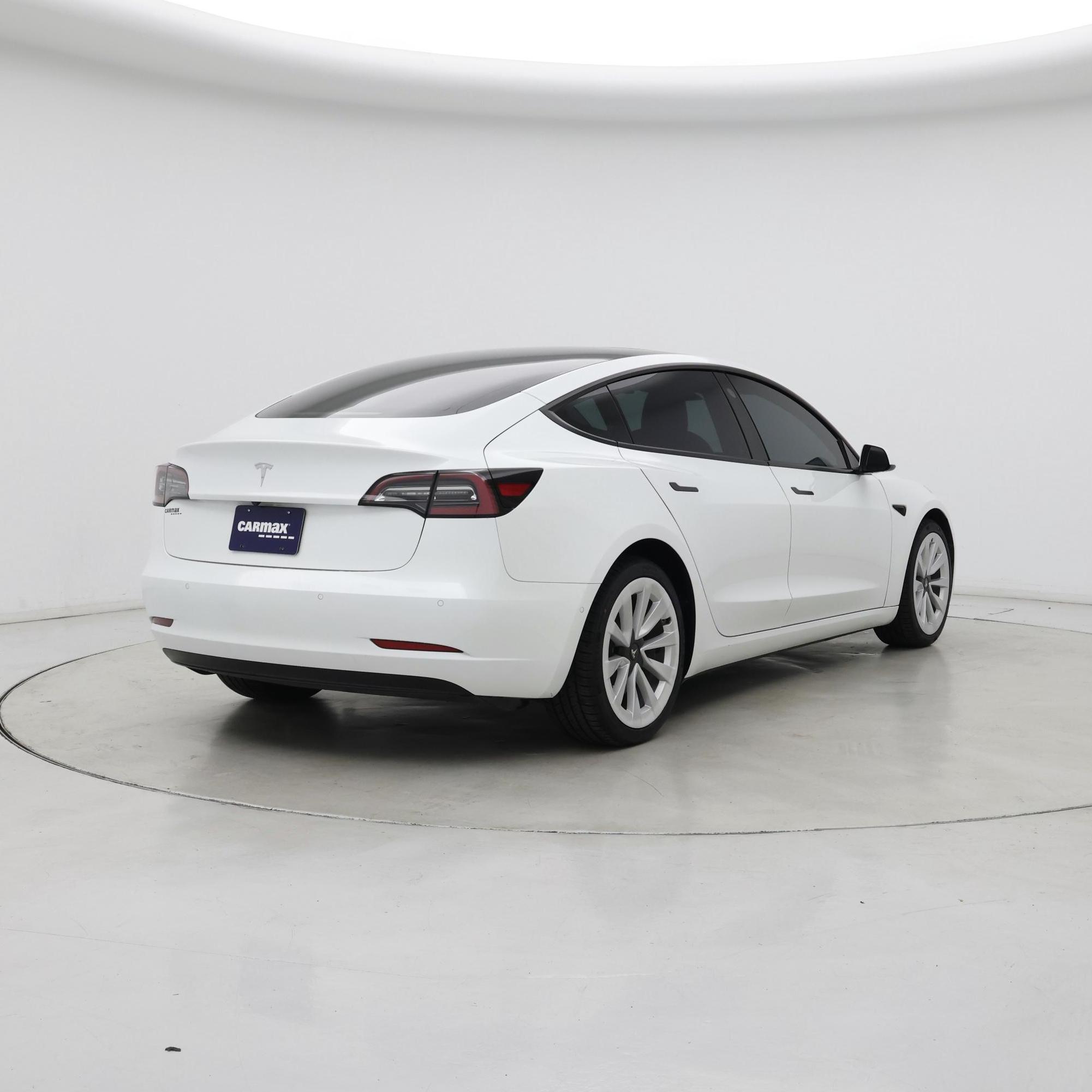 Thumbnail: 2022 Tesla Model 3 - 8