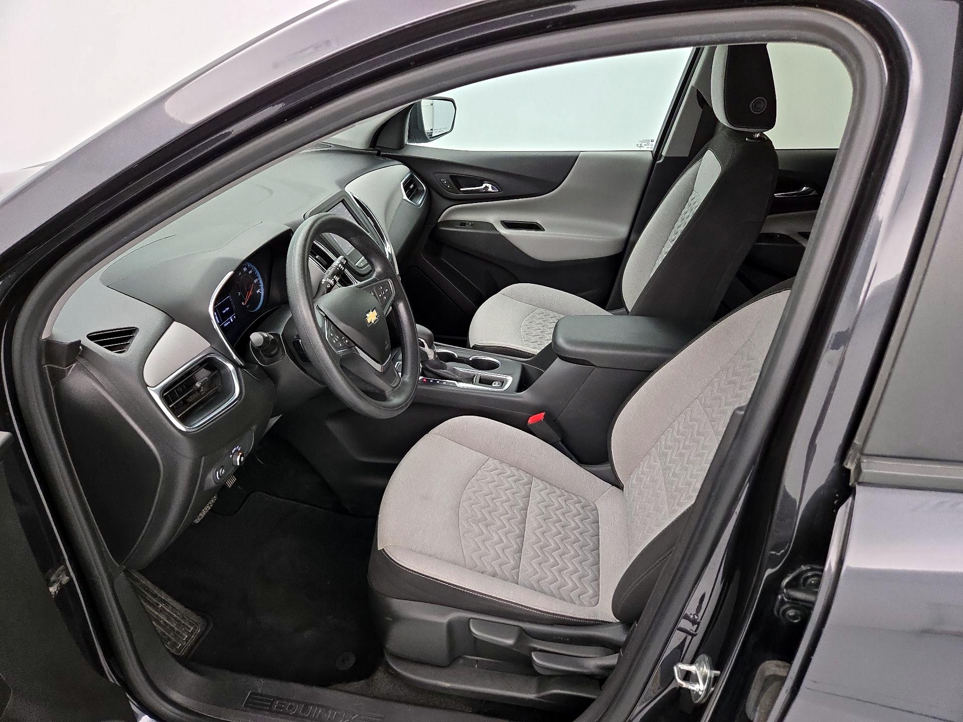 Thumbnail: 2022 Chevrolet Equinox - 11