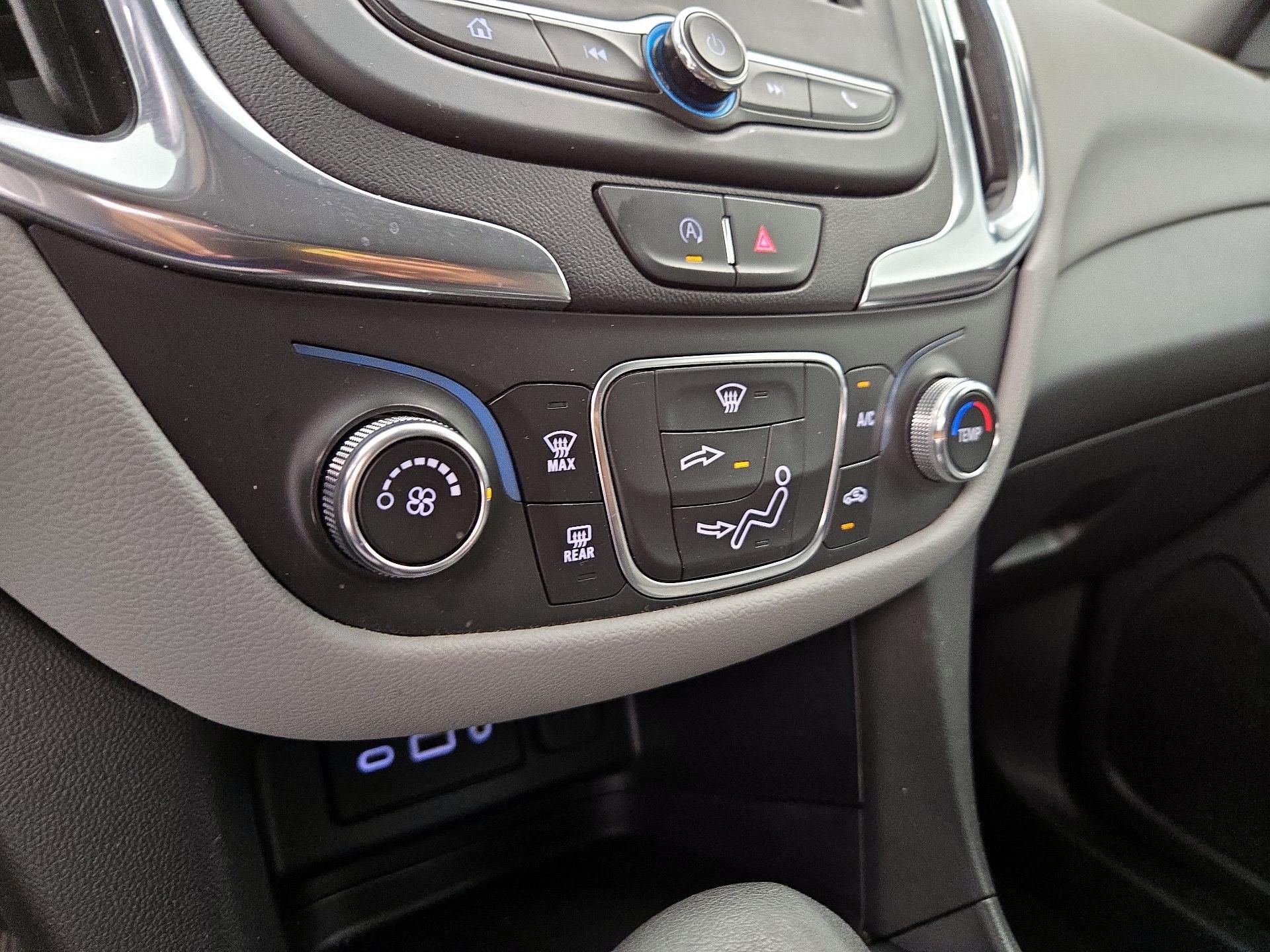 Thumbnail: 2022 Chevrolet Equinox - 16