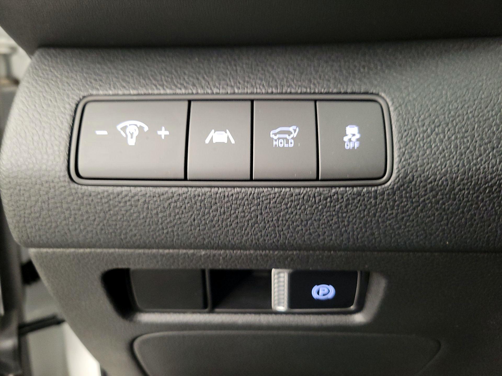 Thumbnail: 2023 Hyundai Santa Fe - 13