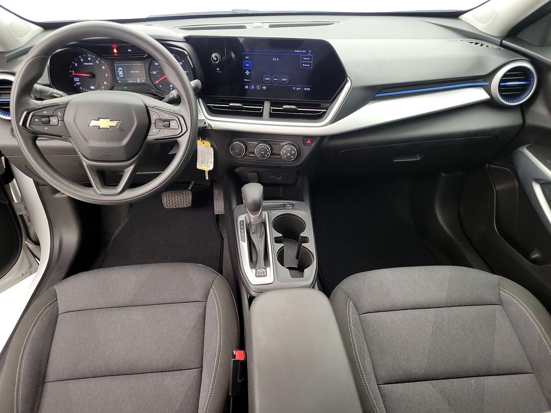 Thumbnail: 2024 Chevrolet Trax - 9