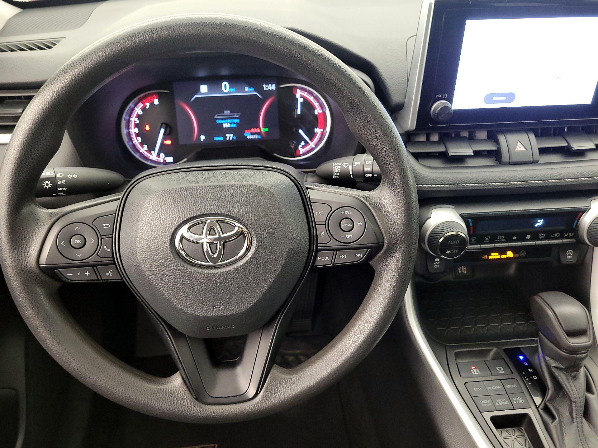 Thumbnail: 2023 Toyota RAV4 - 10