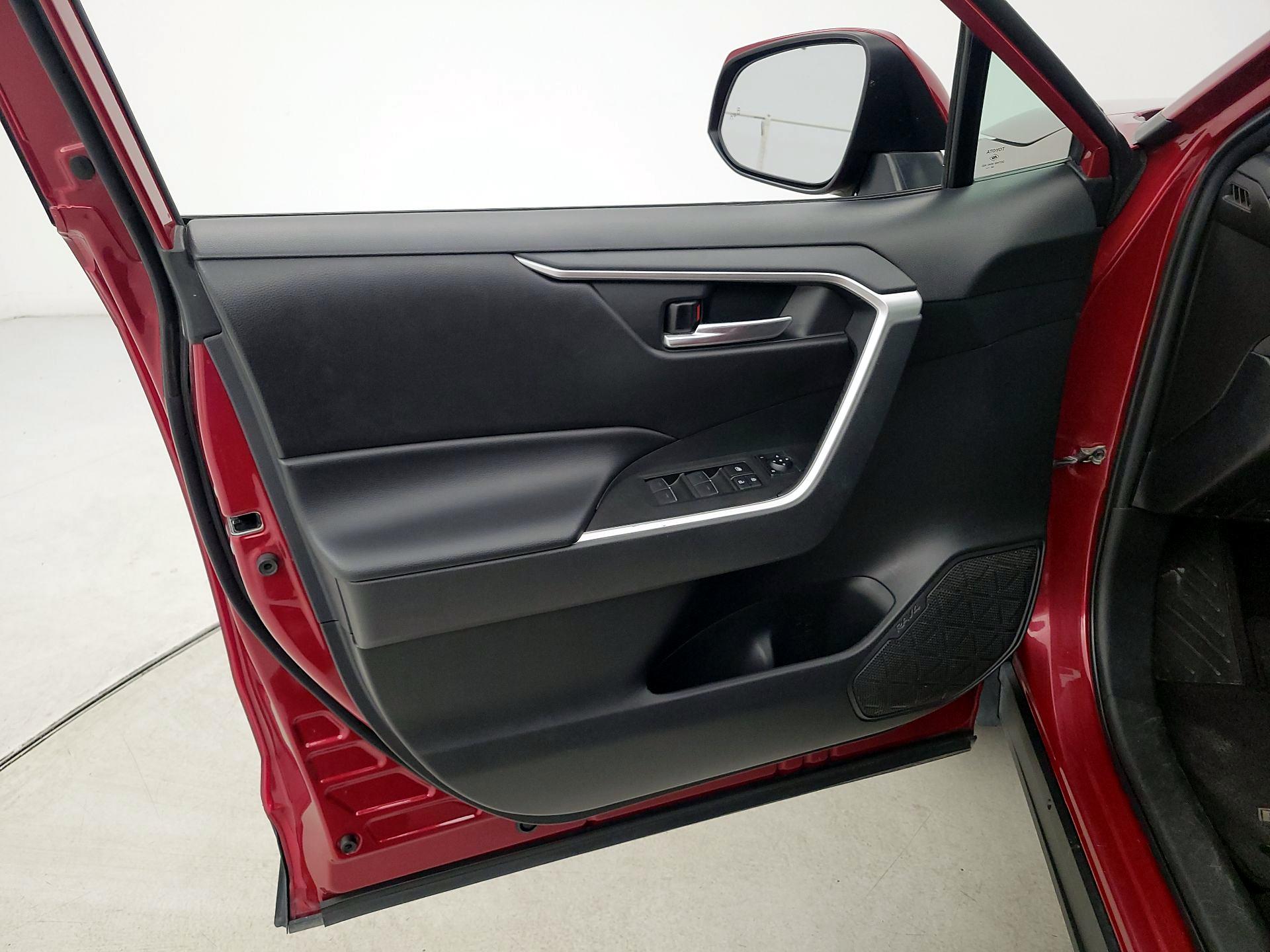 Thumbnail: 2023 Toyota RAV4 - 12