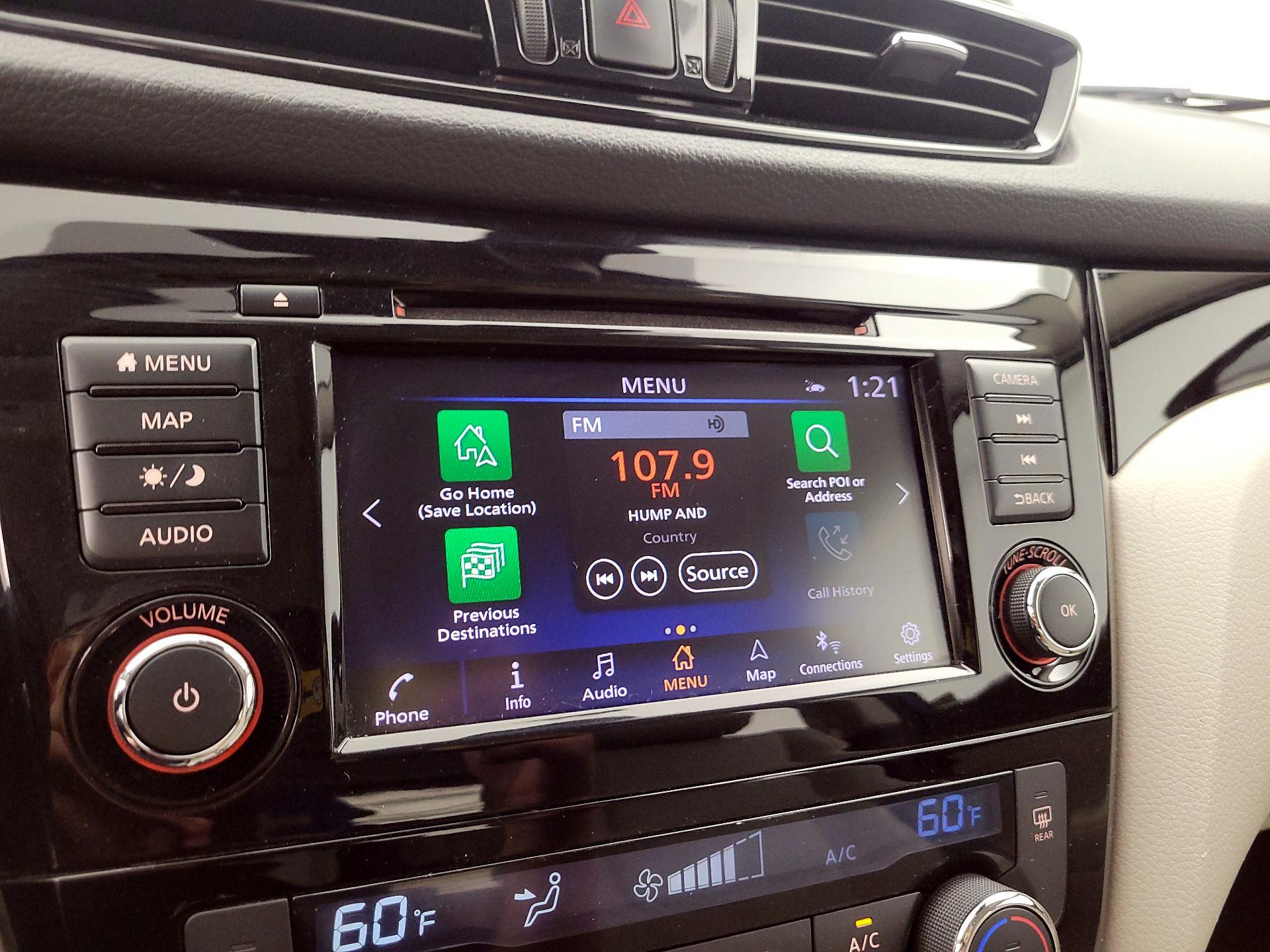 Thumbnail: 2022 Nissan Rogue Sport - 16