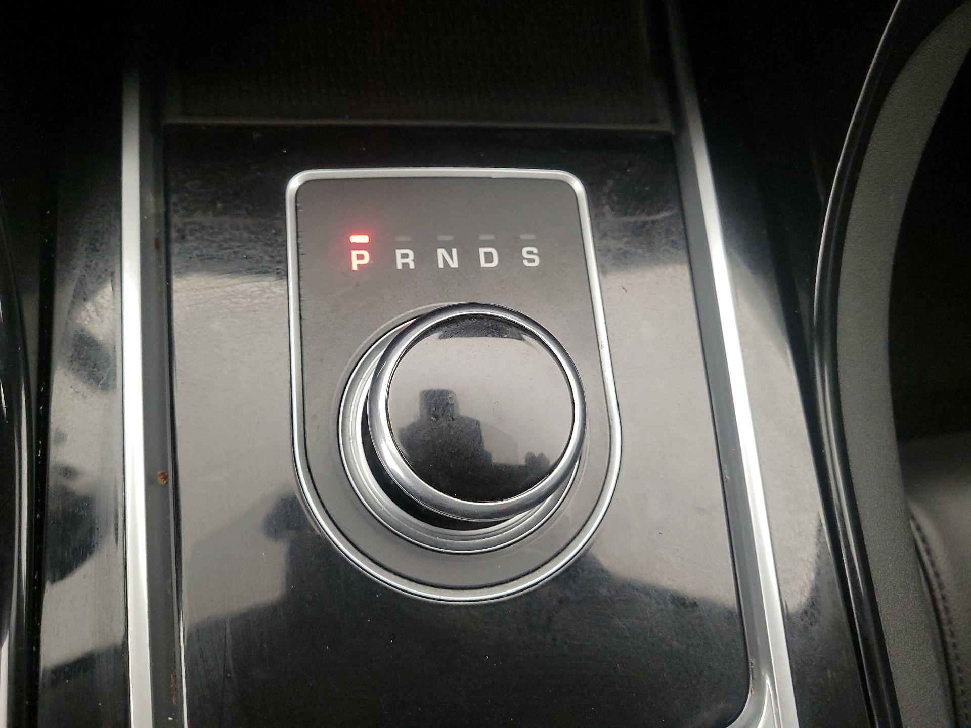 Thumbnail: 2017 Jaguar XE - 17