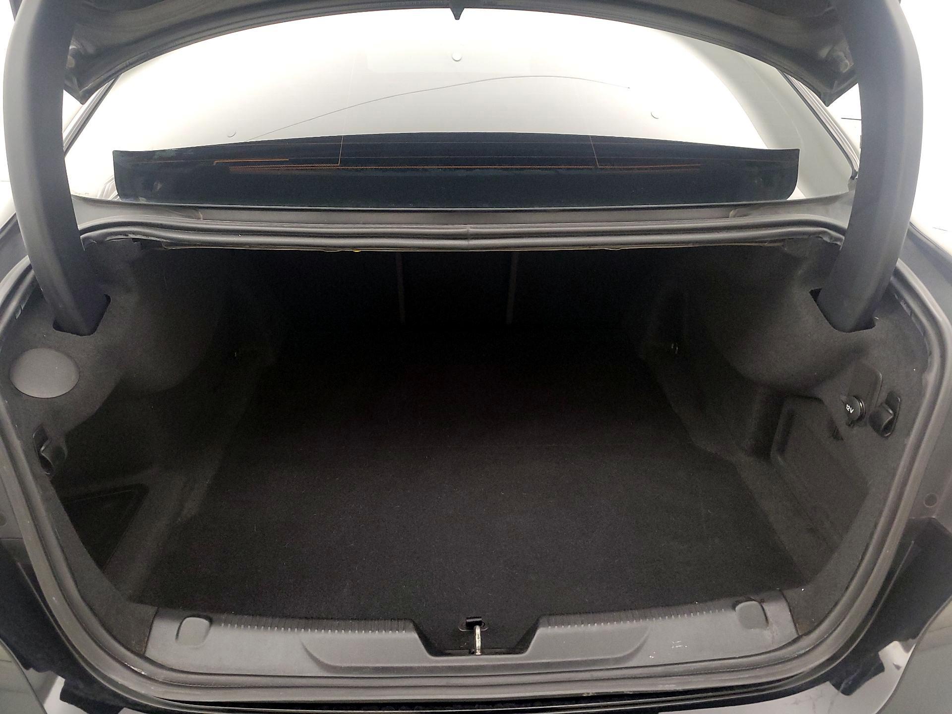 Thumbnail: 2017 Jaguar XE - 20