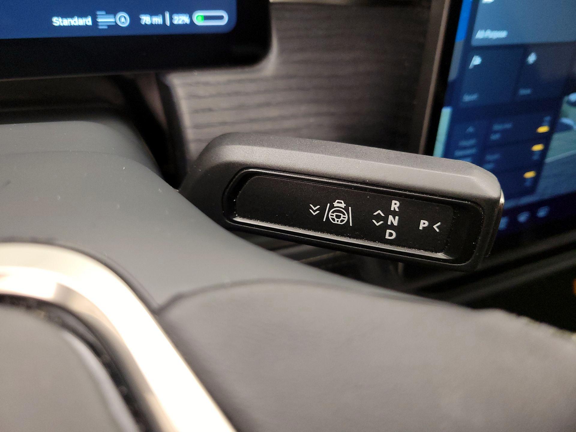 Thumbnail: 2023 Rivian R1T - 15