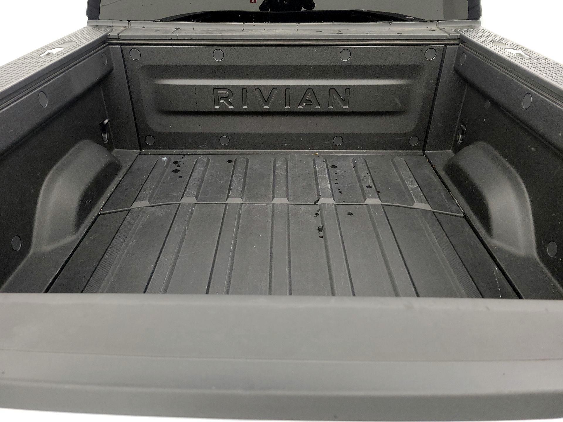 Thumbnail: 2023 Rivian R1T - 16