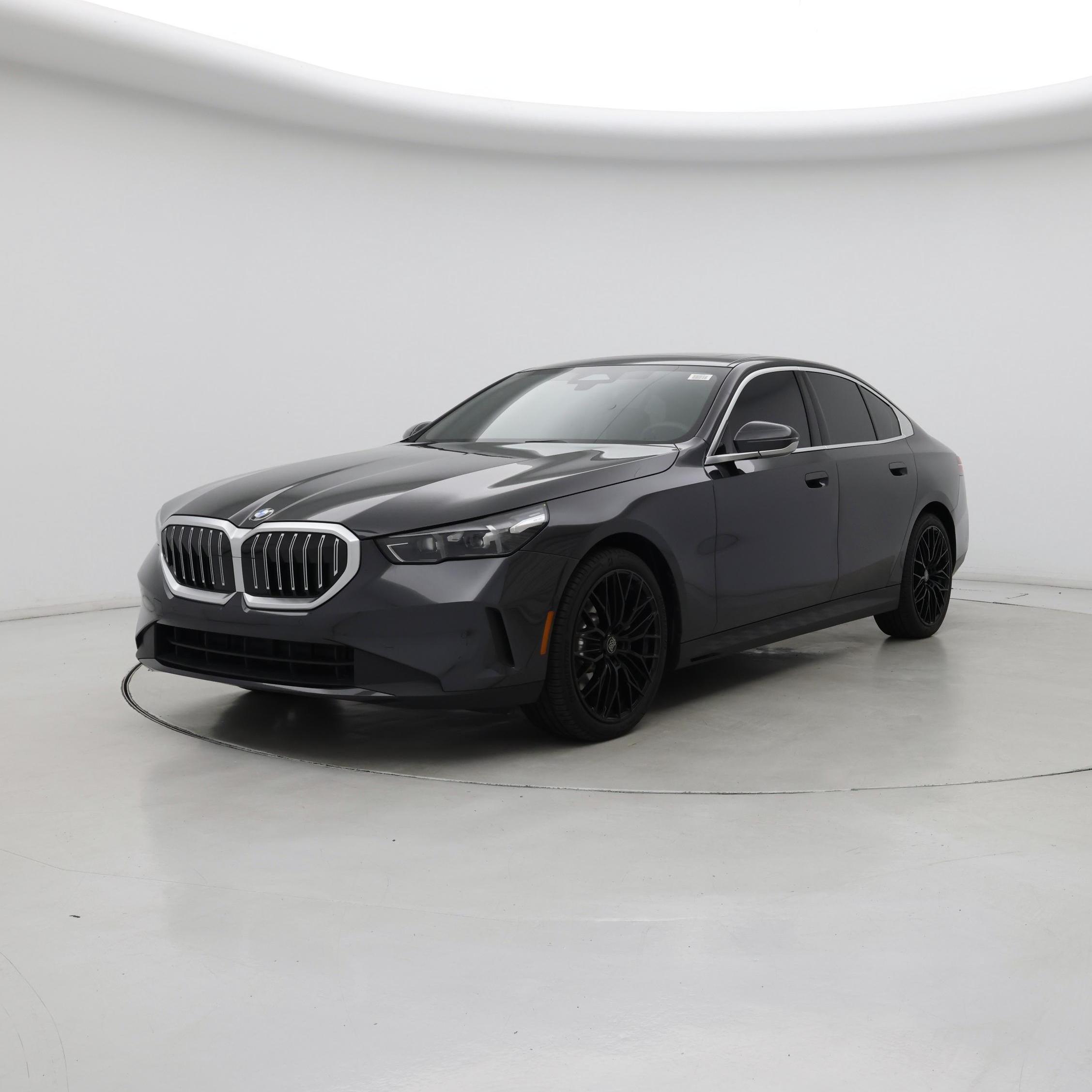 Thumbnail: 2024 BMW 5 Series - 4