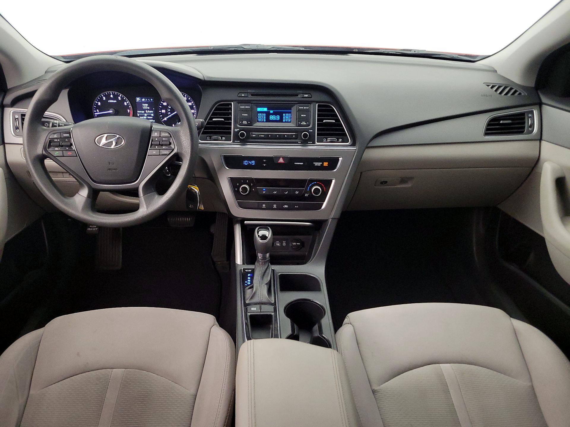 Thumbnail: 2015 Hyundai Sonata - 9