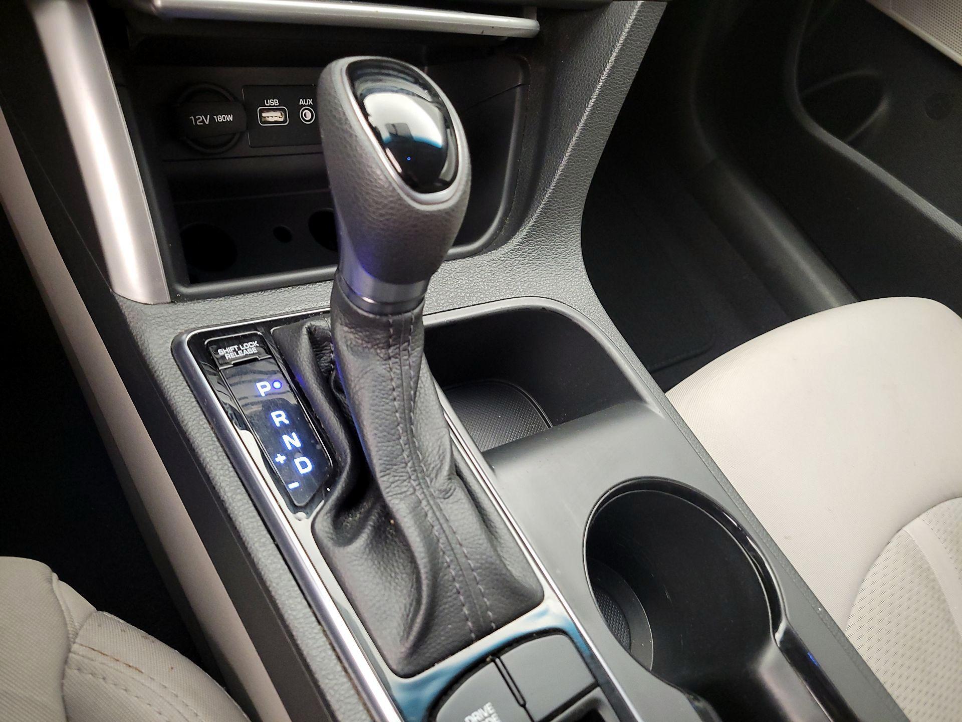 Thumbnail: 2015 Hyundai Sonata - 16