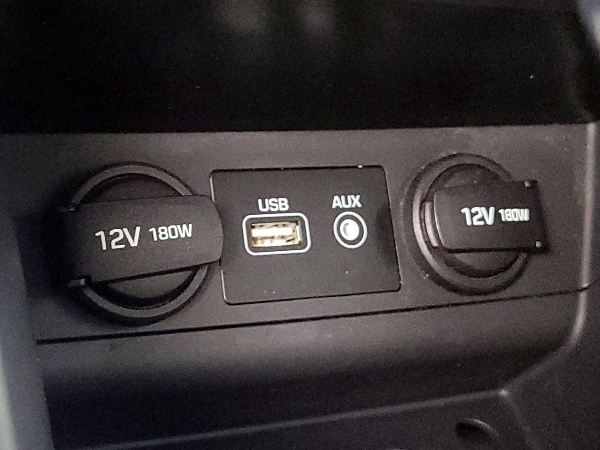 Thumbnail: 2015 Hyundai Sonata - 17
