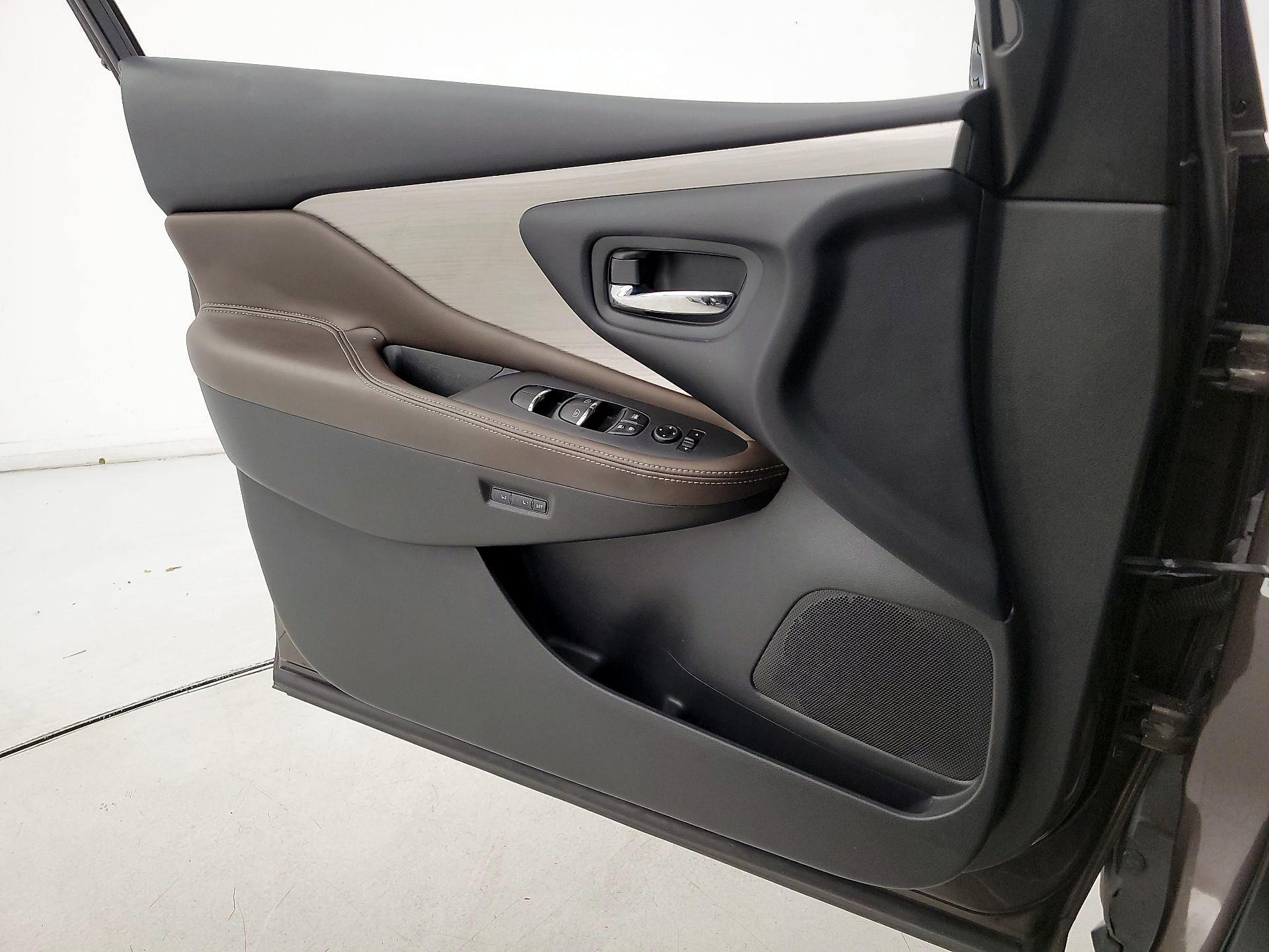 Thumbnail: 2015 Nissan Murano - 12