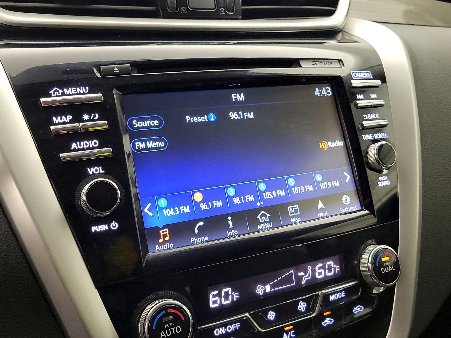 Thumbnail: 2015 Nissan Murano - 15