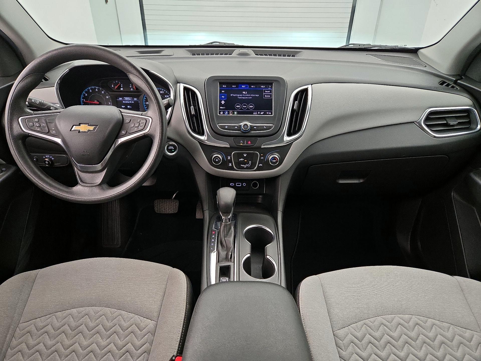 Thumbnail: 2022 Chevrolet Equinox - 9