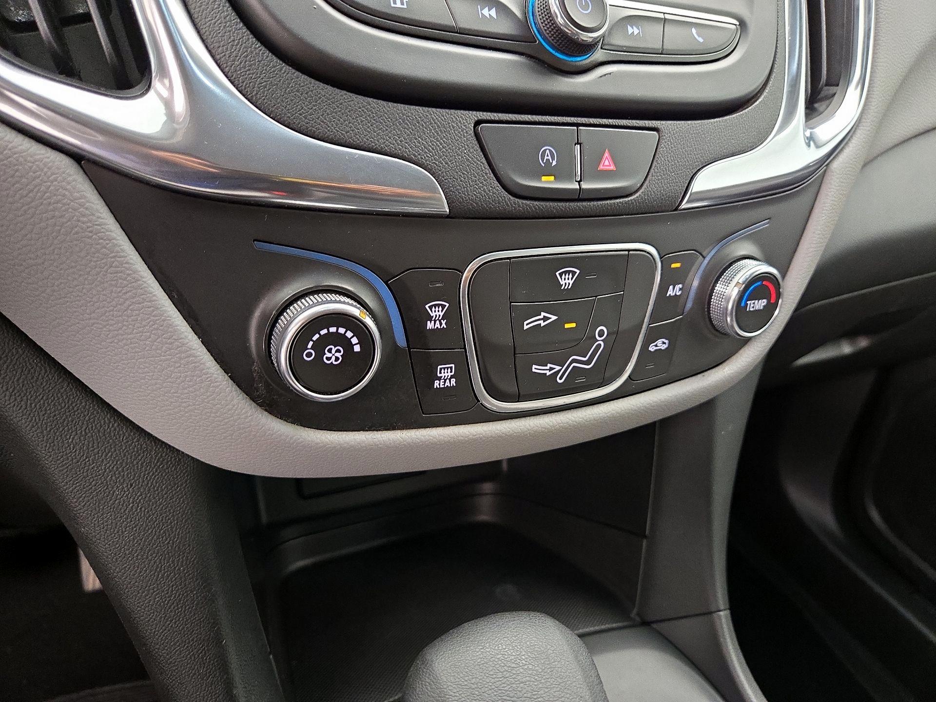 Thumbnail: 2022 Chevrolet Equinox - 16