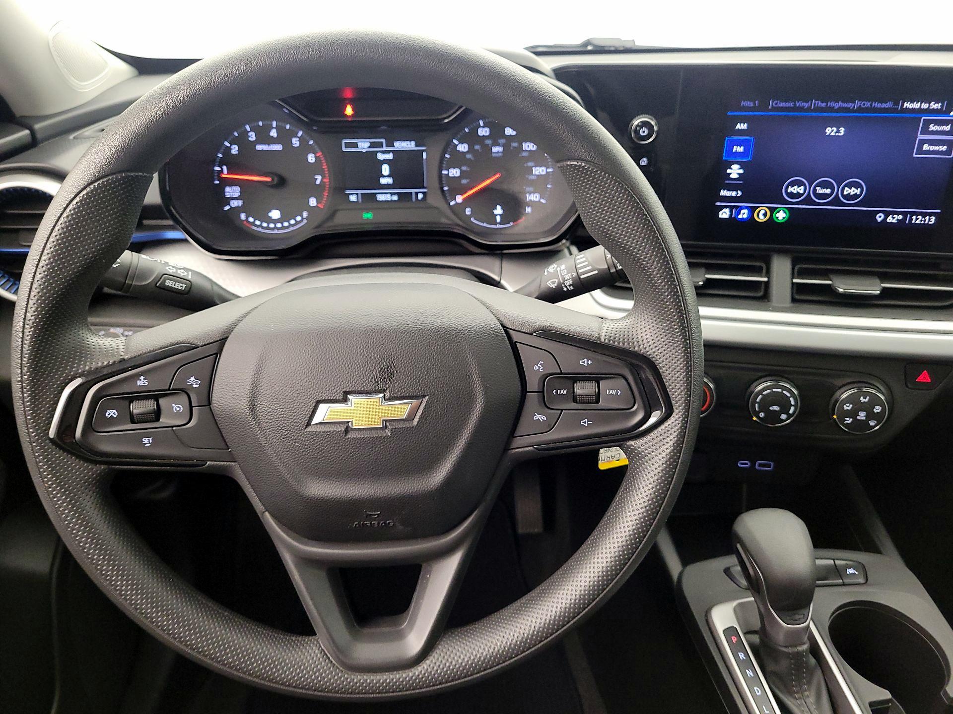 Thumbnail: 2024 Chevrolet Trax - 10