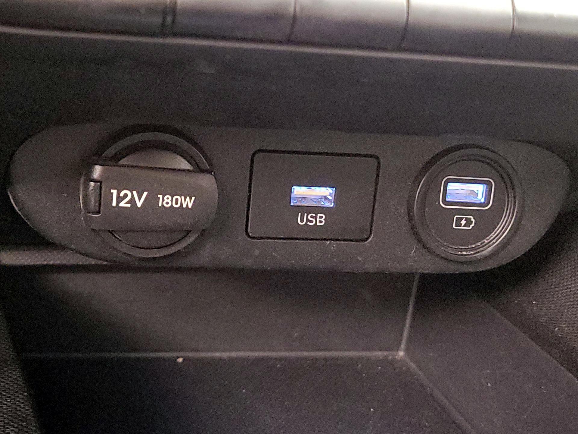 Thumbnail: 2023 Hyundai Elantra - 18