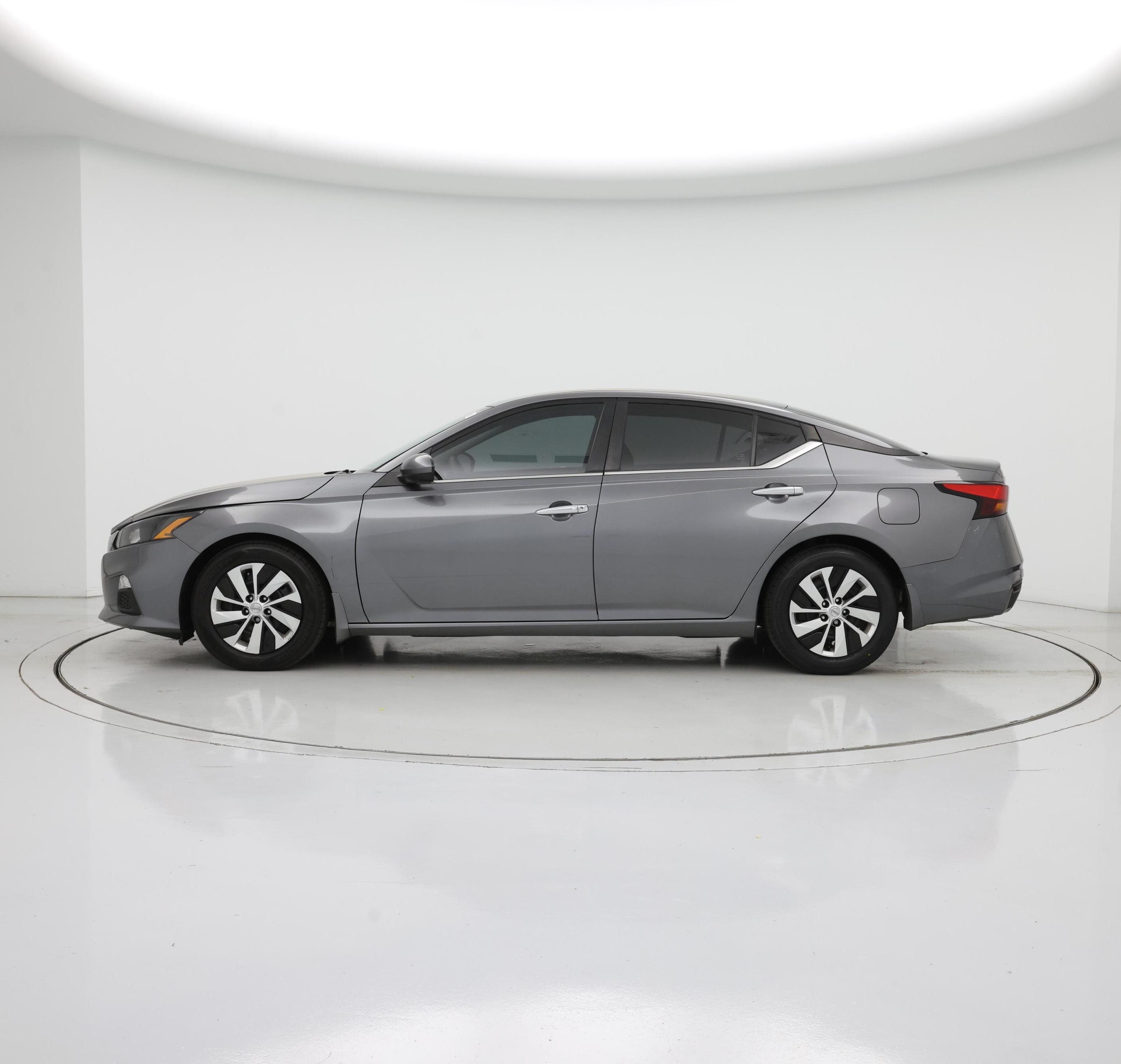 Thumbnail: 2022 Nissan Altima - 3