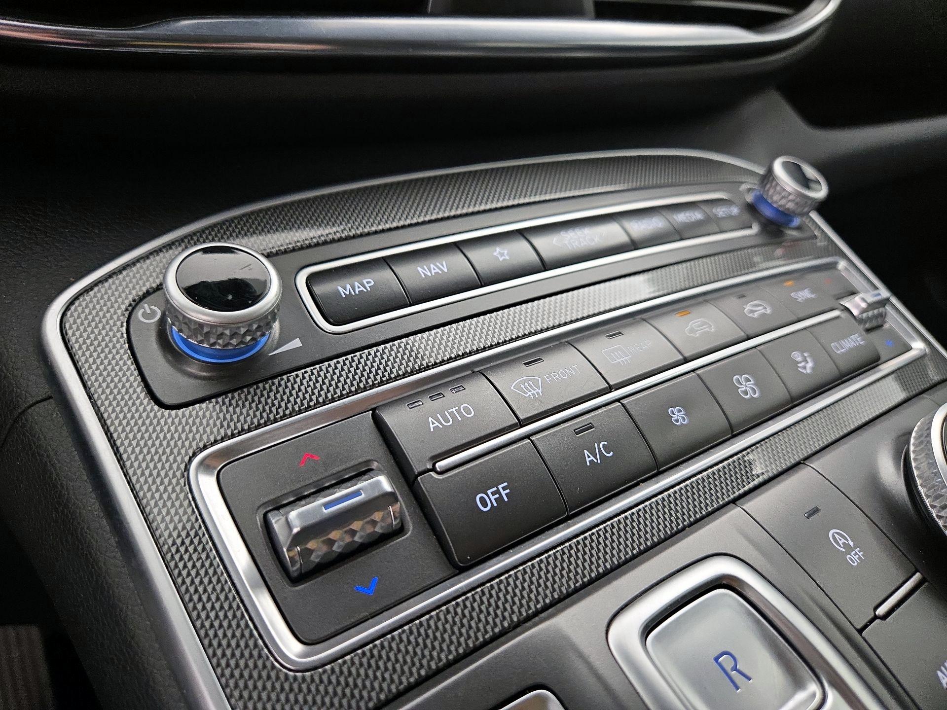 Thumbnail: 2023 Hyundai Santa Fe - 17