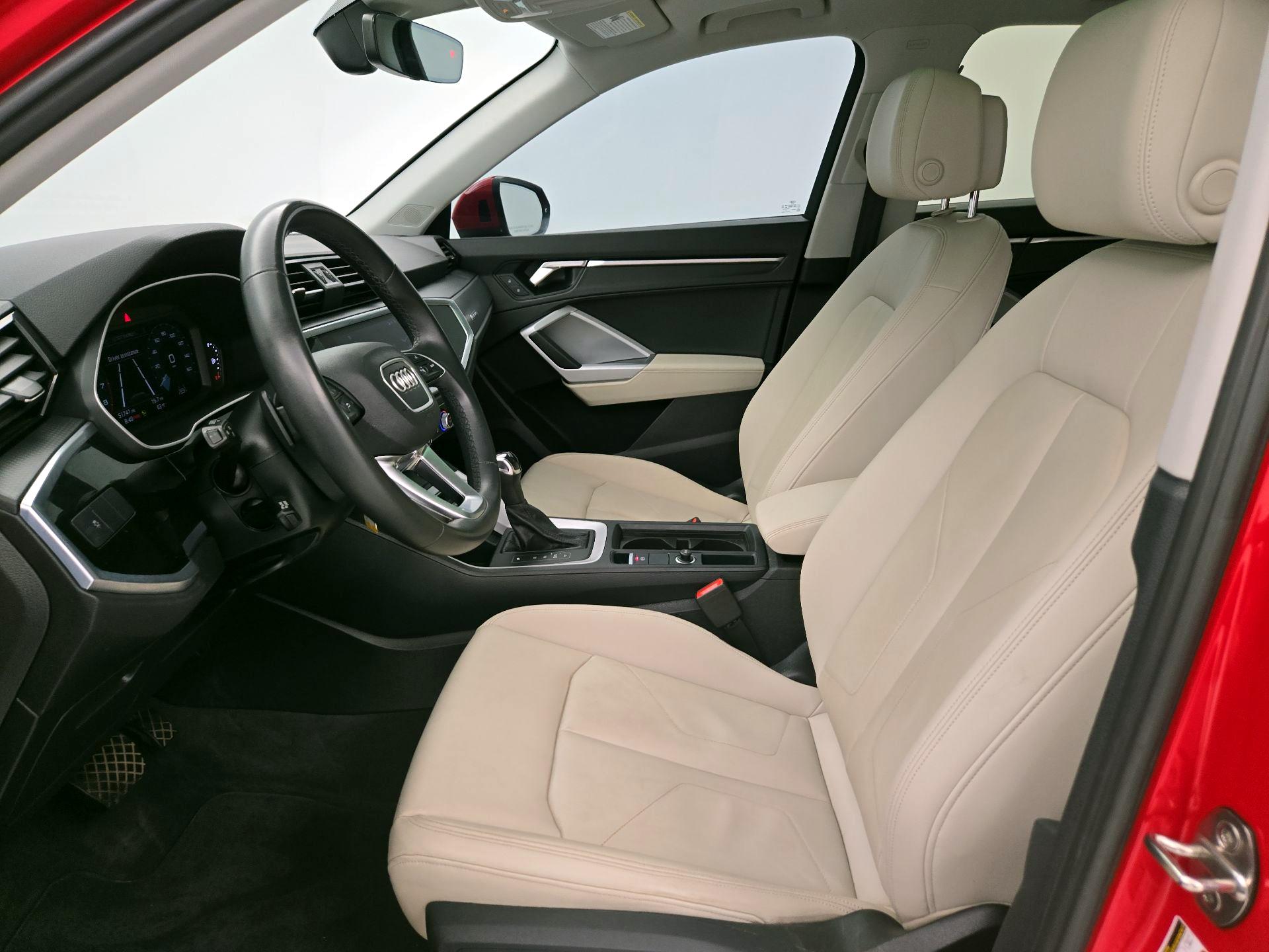 Thumbnail: 2022 Audi Q3 - 11