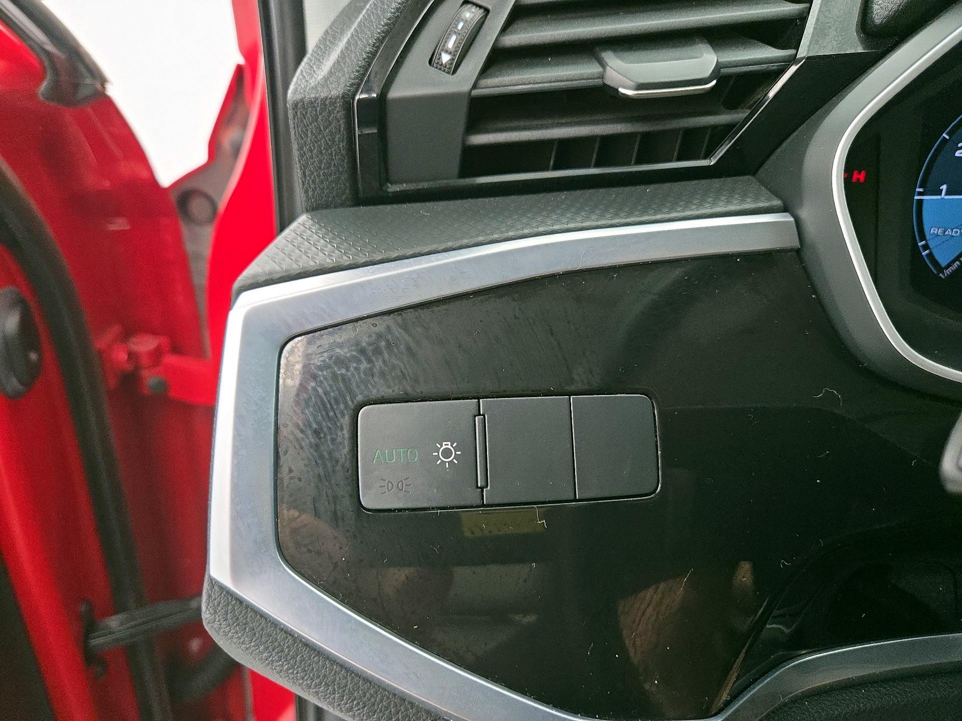 Thumbnail: 2022 Audi Q3 - 13