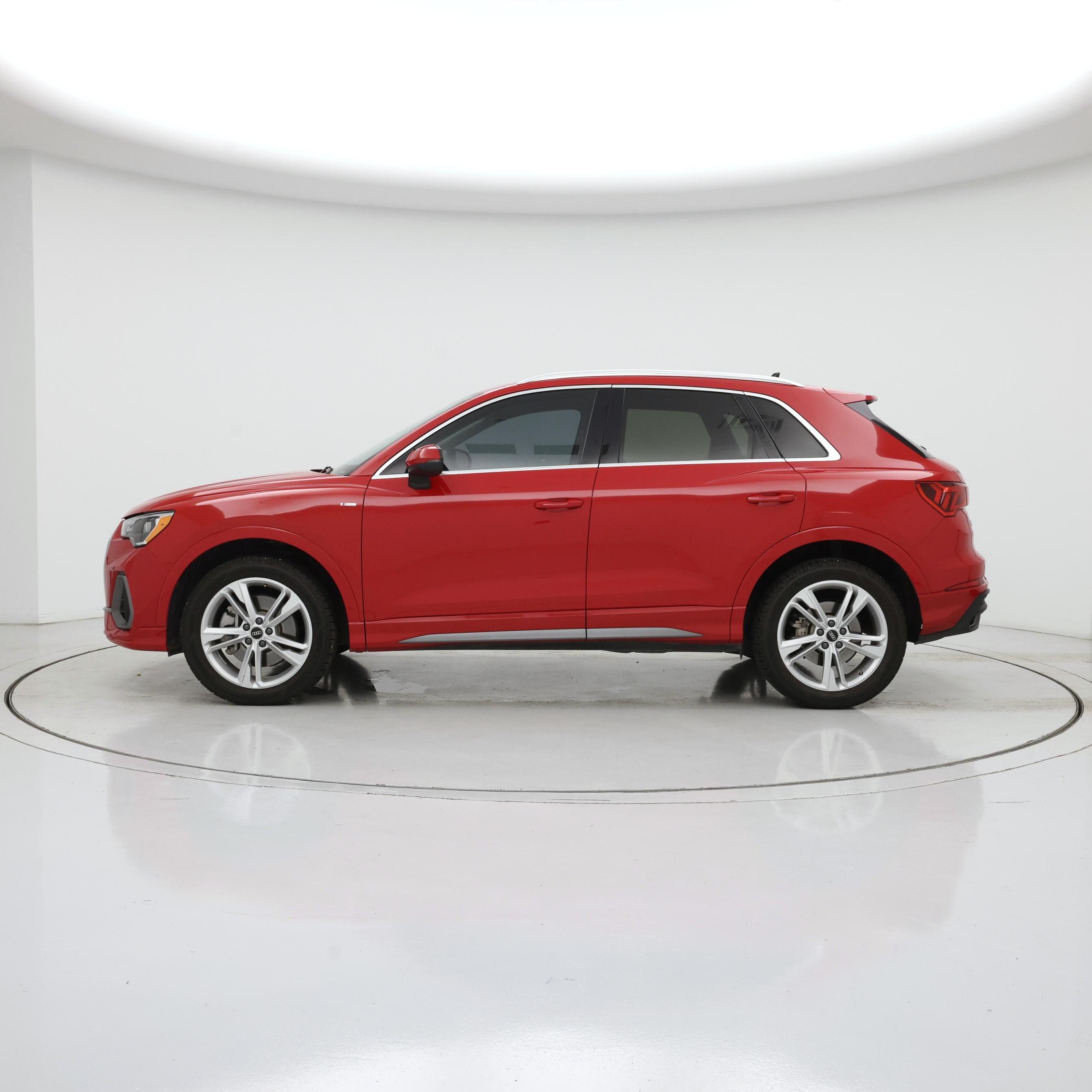 Thumbnail: 2022 Audi Q3 - 3