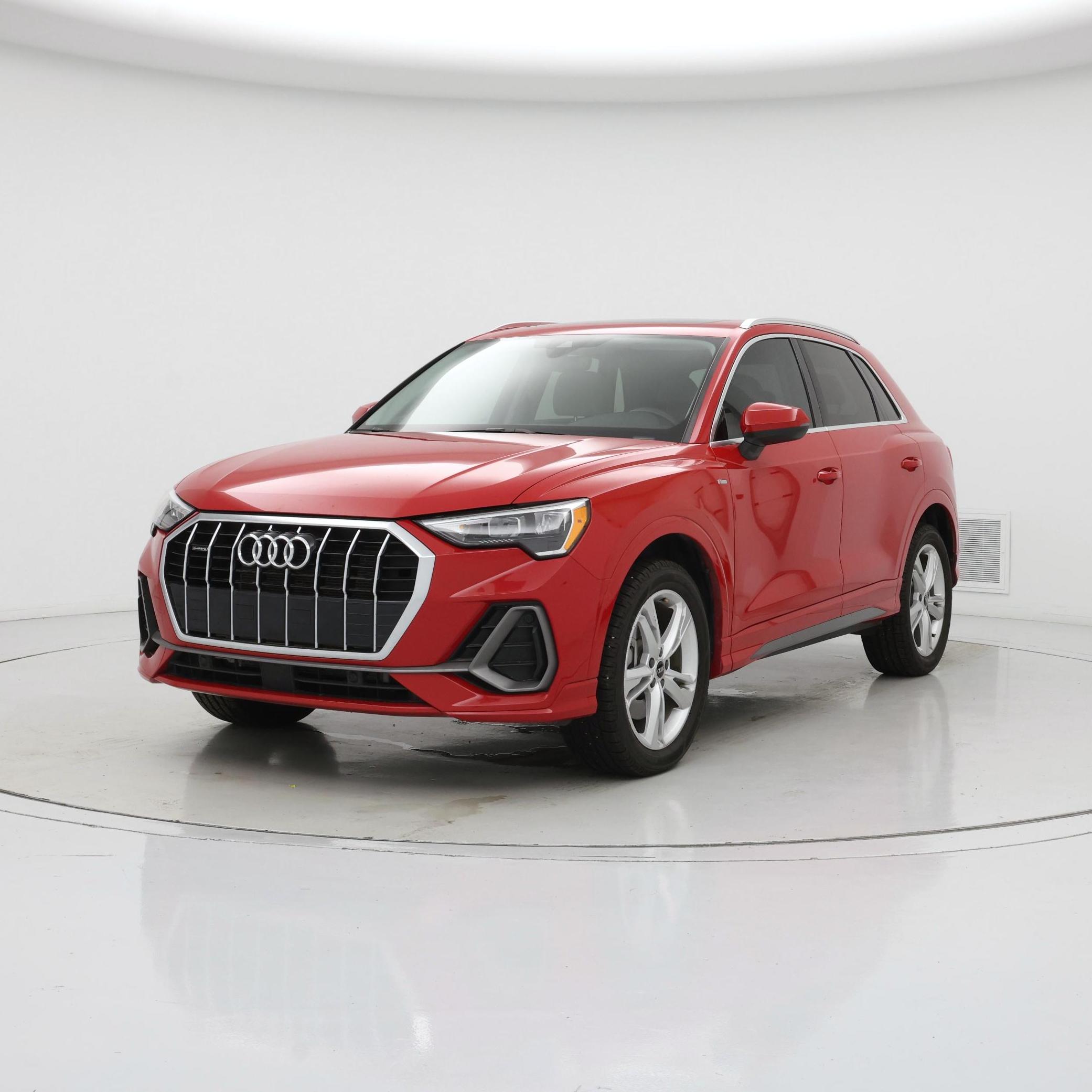 Thumbnail: 2022 Audi Q3 - 4