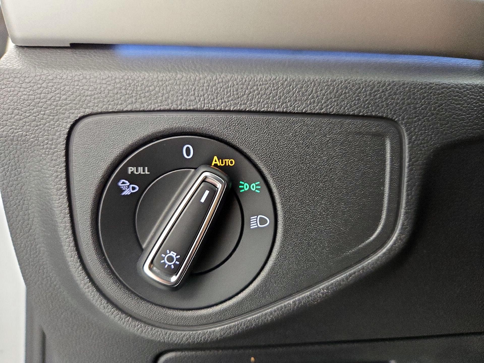 Thumbnail: 2023 Volkswagen Atlas - 13