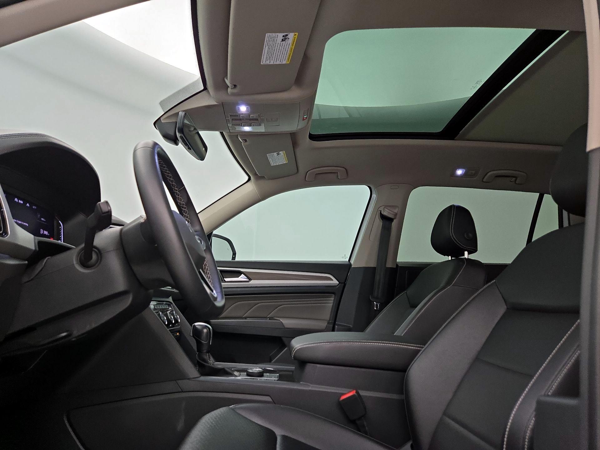 Thumbnail: 2023 Volkswagen Atlas - 19