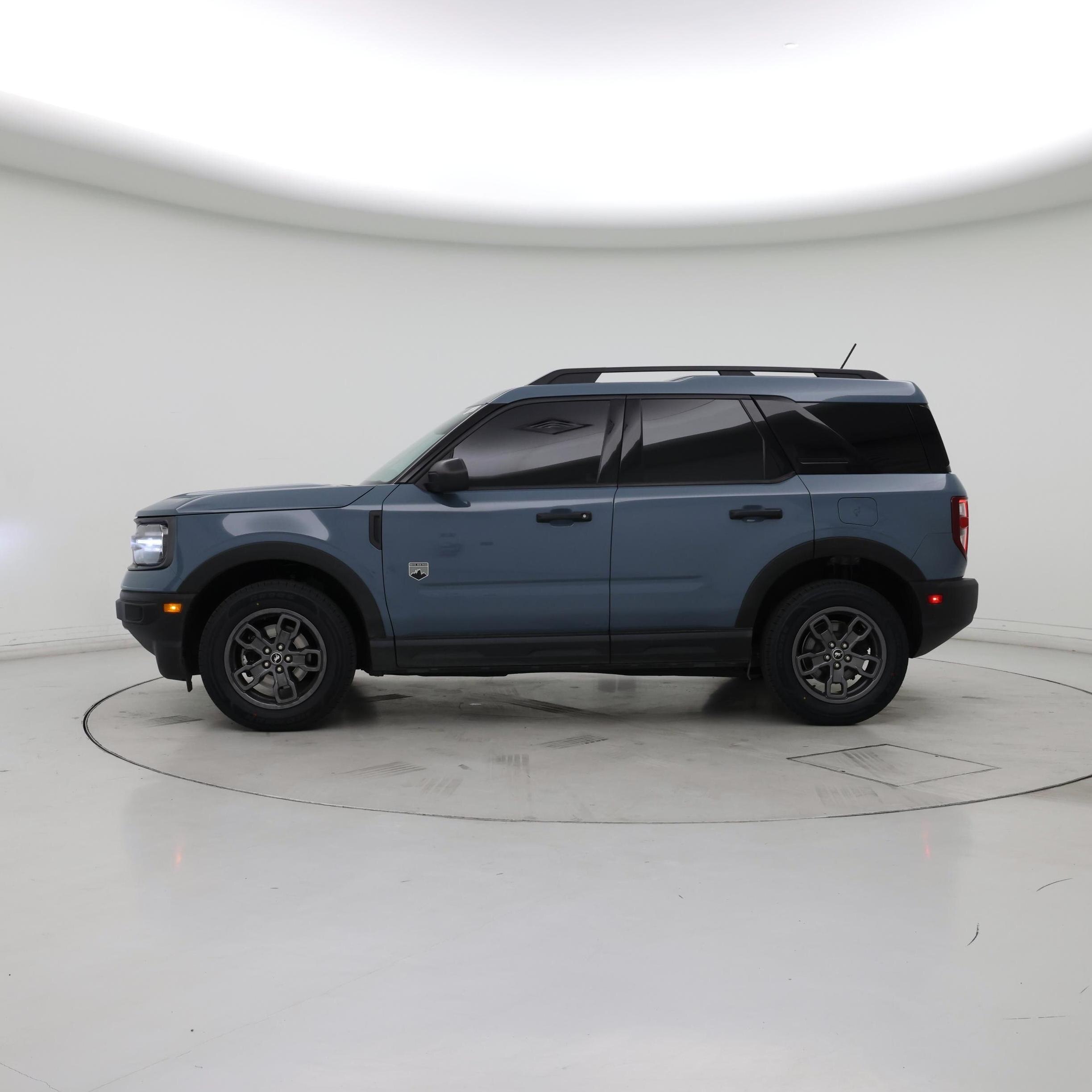 Thumbnail: 2021 Ford Bronco Sport - 3