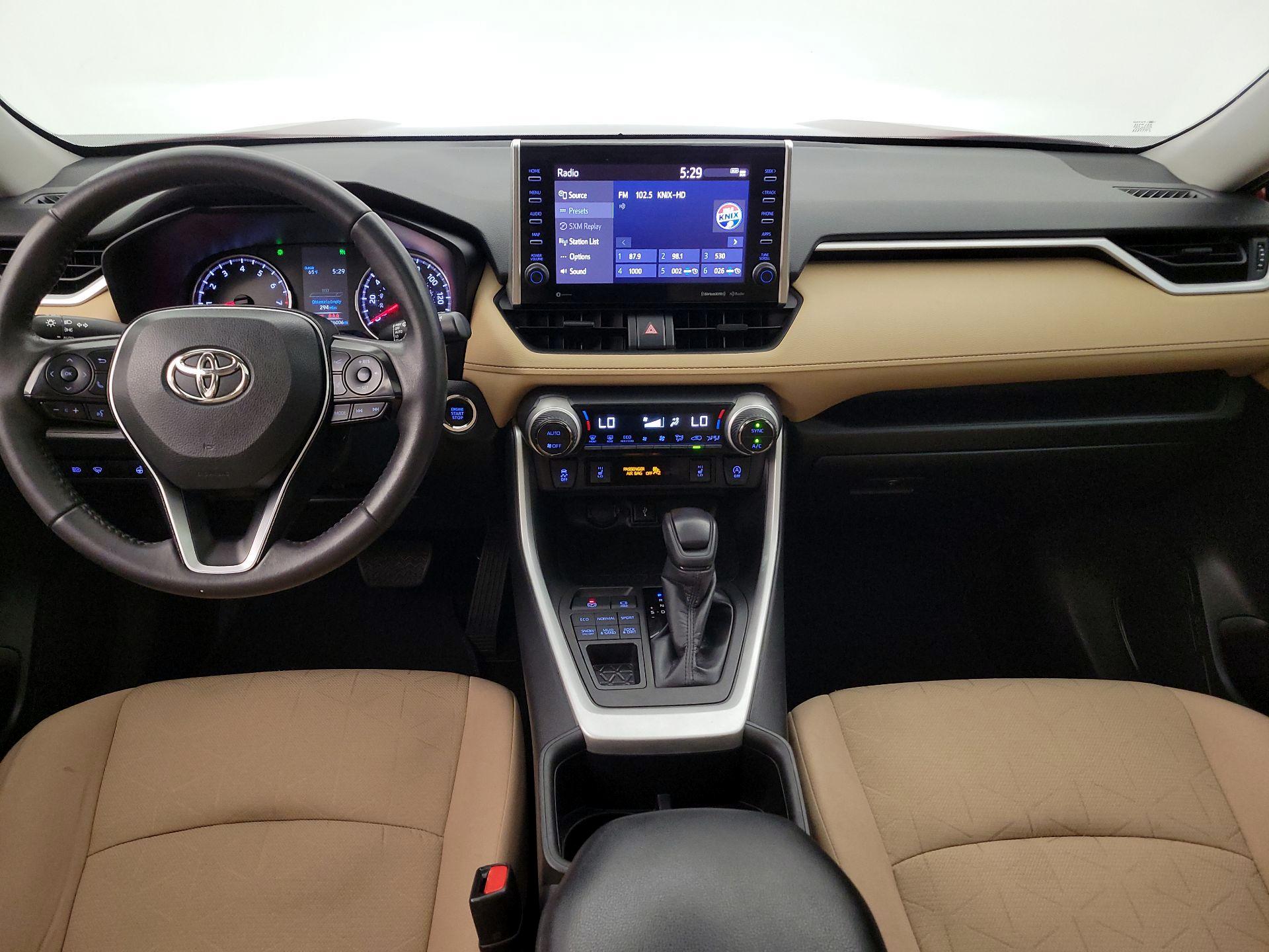 Thumbnail: 2022 Toyota RAV4 - 9