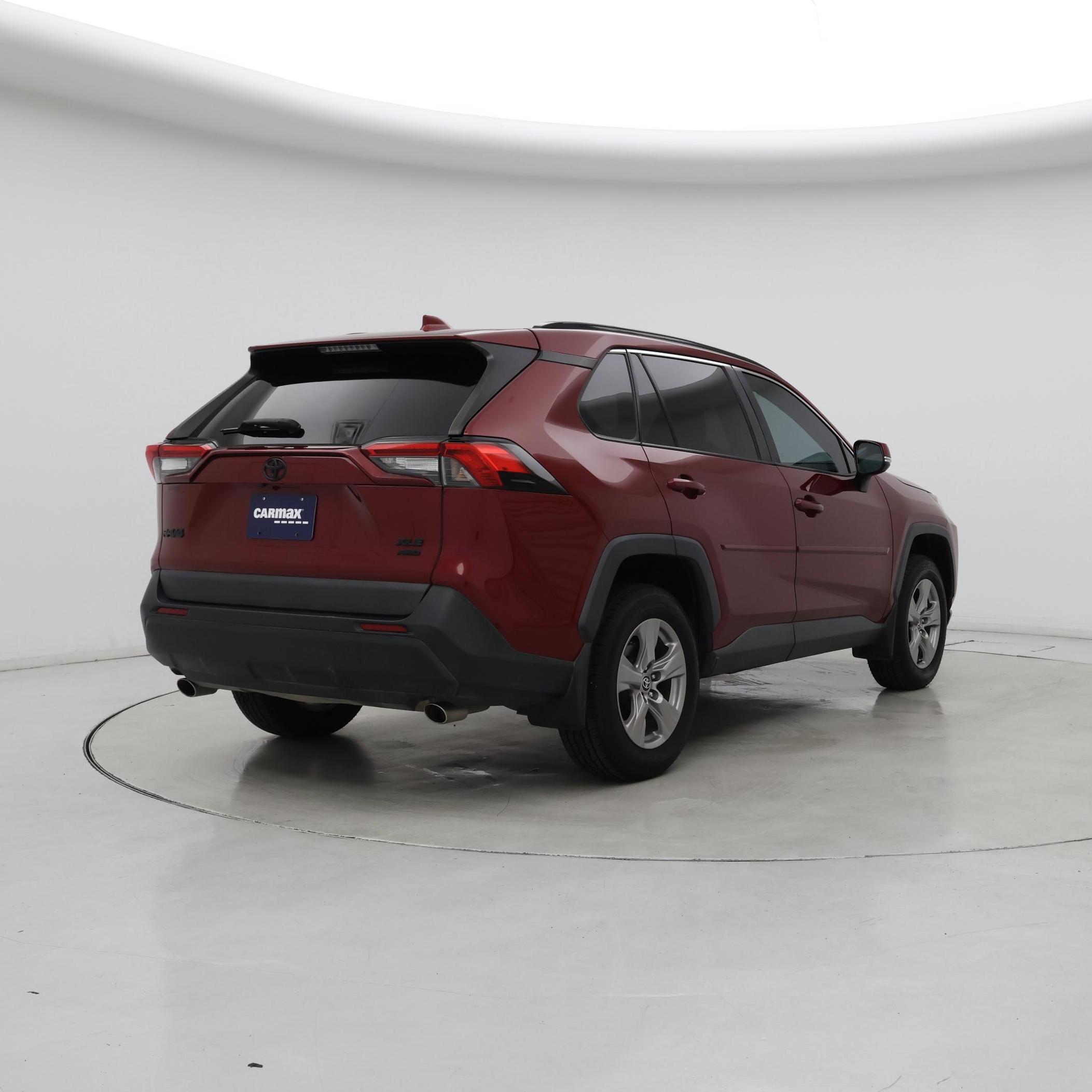 Thumbnail: 2022 Toyota RAV4 - 8
