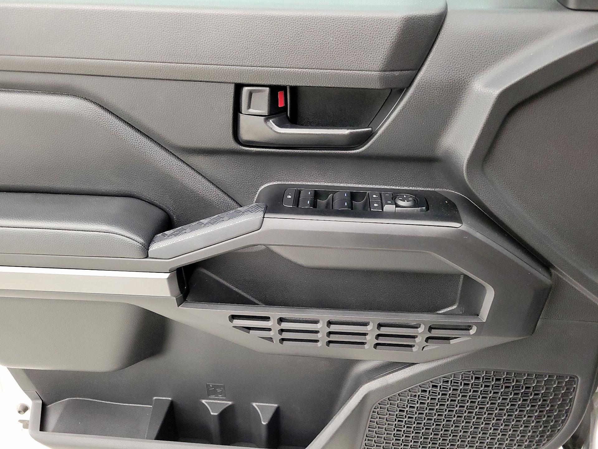 Thumbnail: 2025 Toyota Tacoma - 12