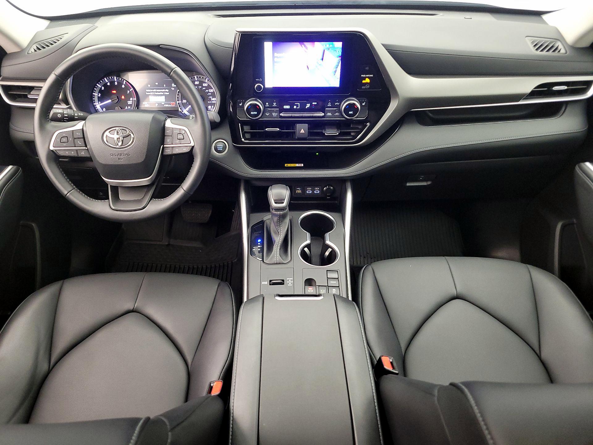 Thumbnail: 2024 Toyota Highlander - 9
