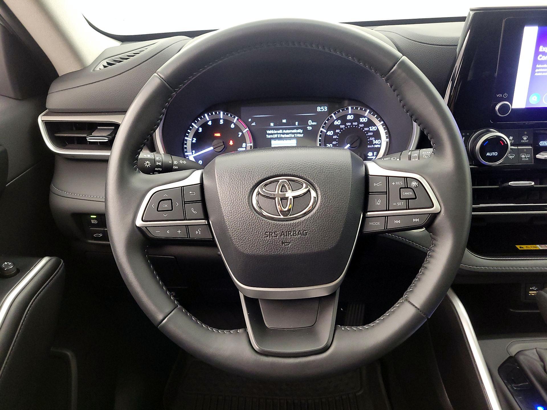 Thumbnail: 2024 Toyota Highlander - 10