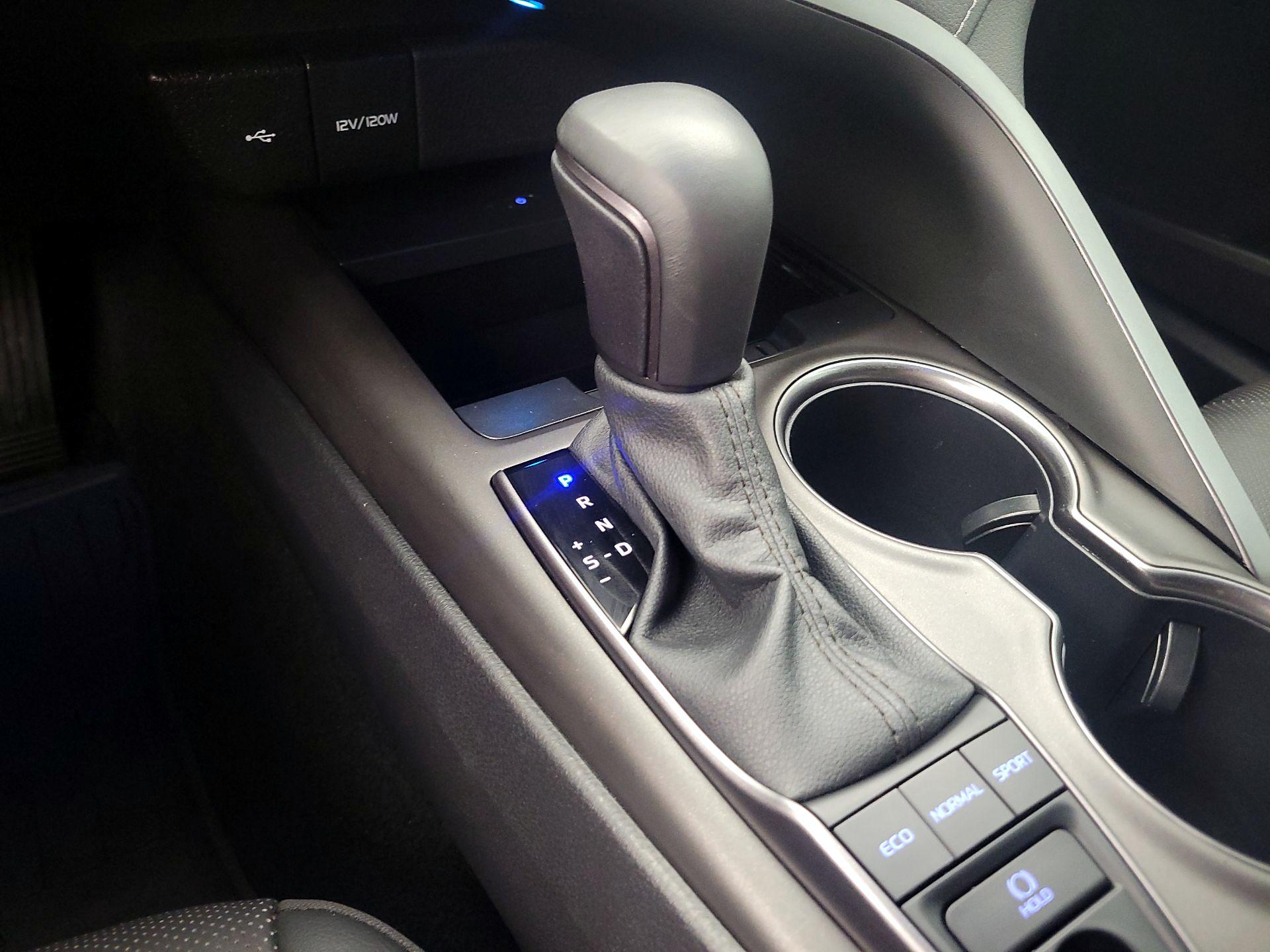 Thumbnail: 2024 Toyota Camry - 18