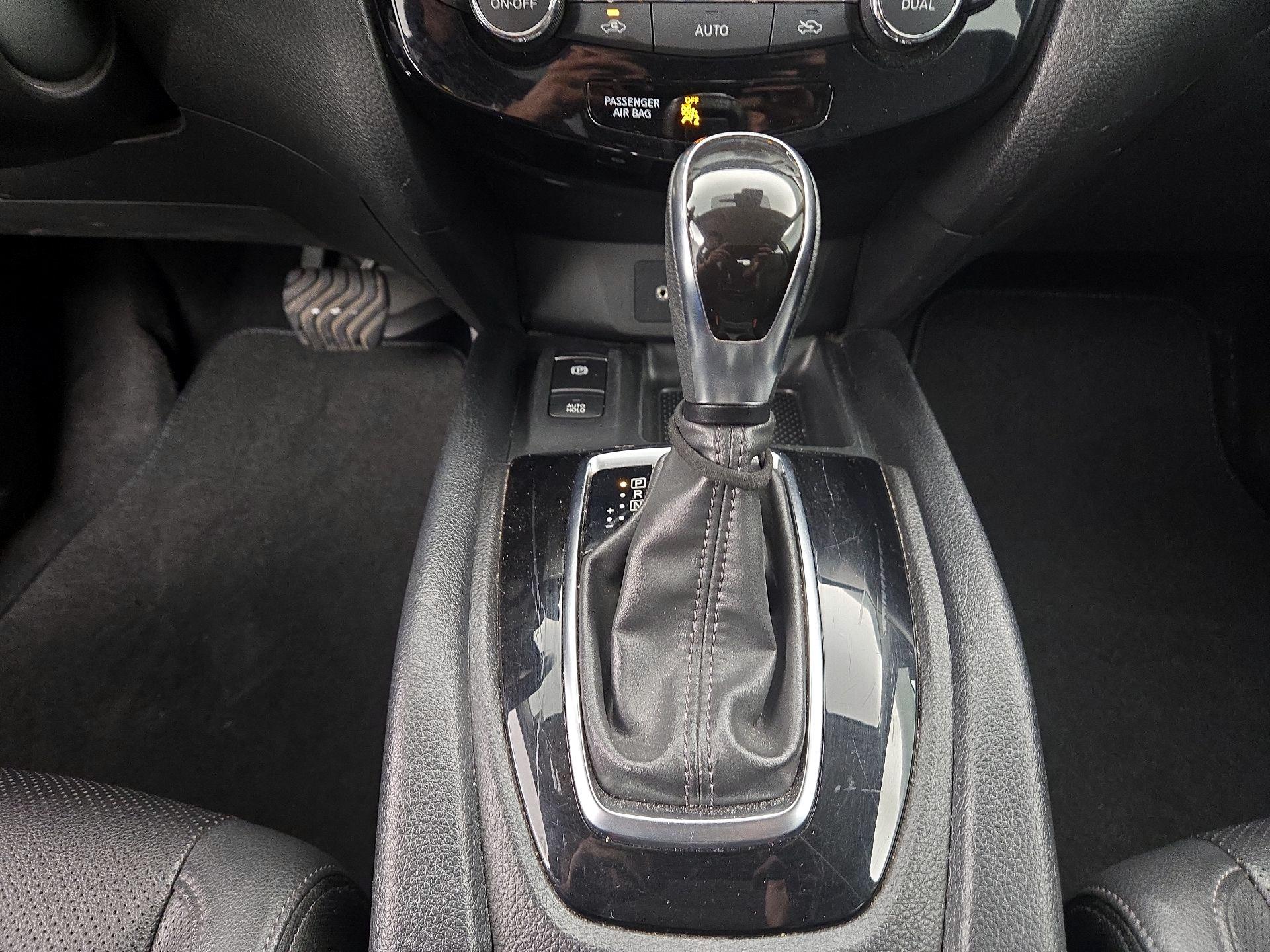 Thumbnail: 2022 Nissan Rogue Sport - 18